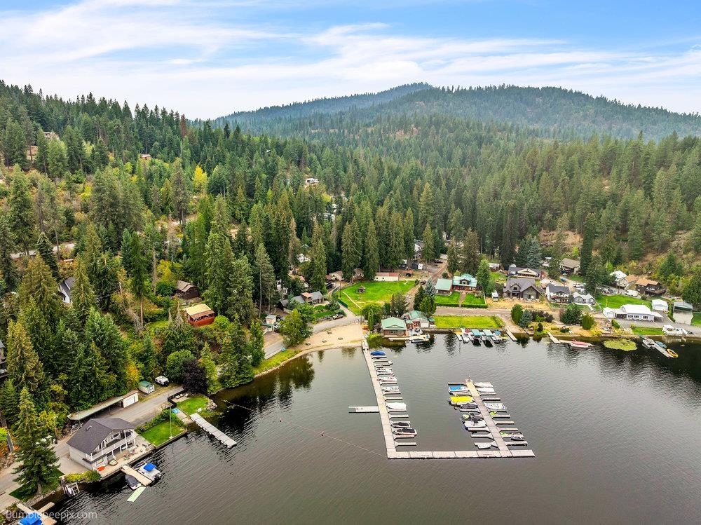 Homes for sale in Newman Lake, WA | 11711 N Honeymoon Bay Rd, Newman Lake, WA 99025 | MLS# 202615301