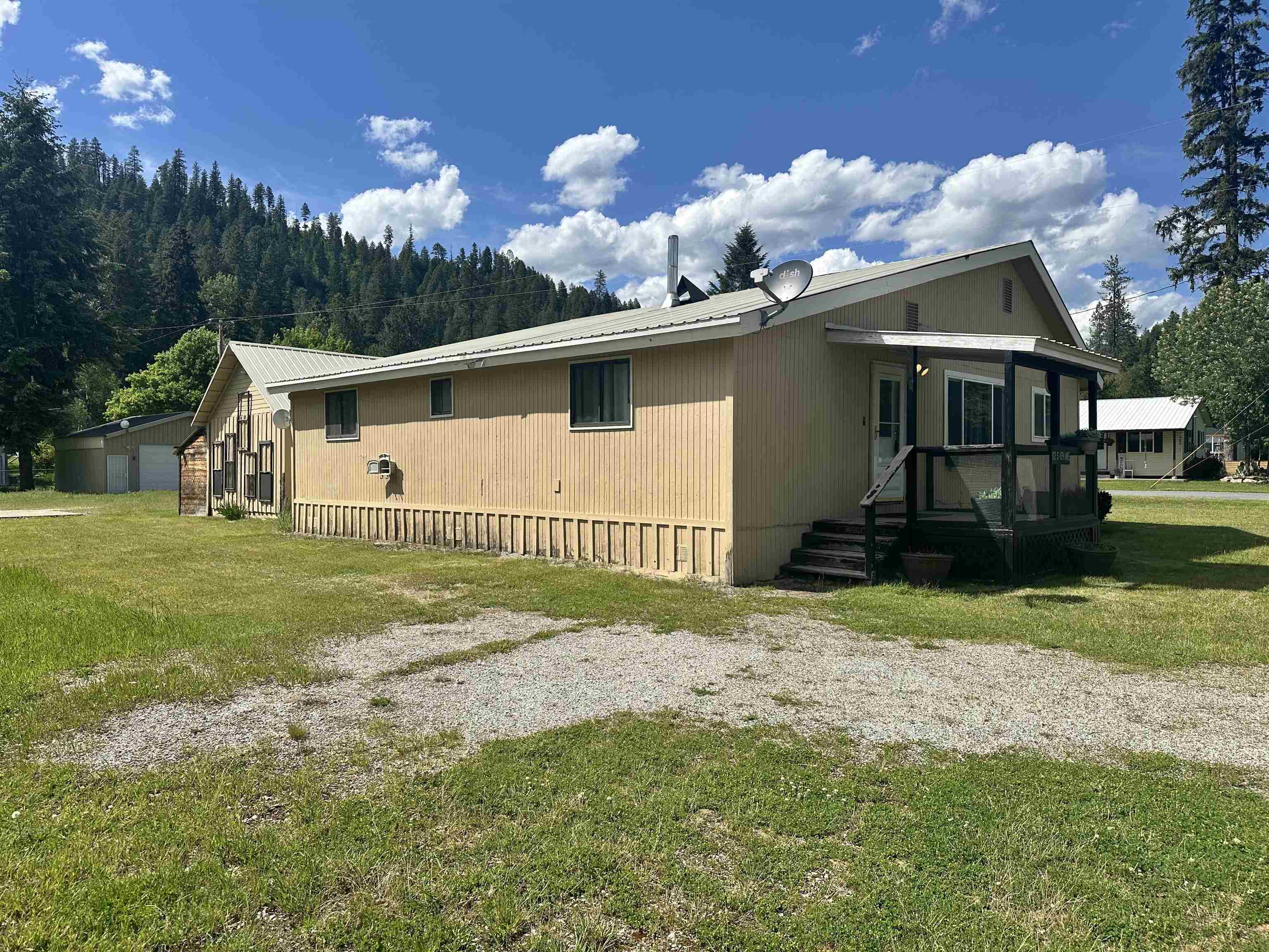 Homes for sale in Ione, WA | 102 S 8th Ave, Ione, WA 99139 | MLS# 202616421
