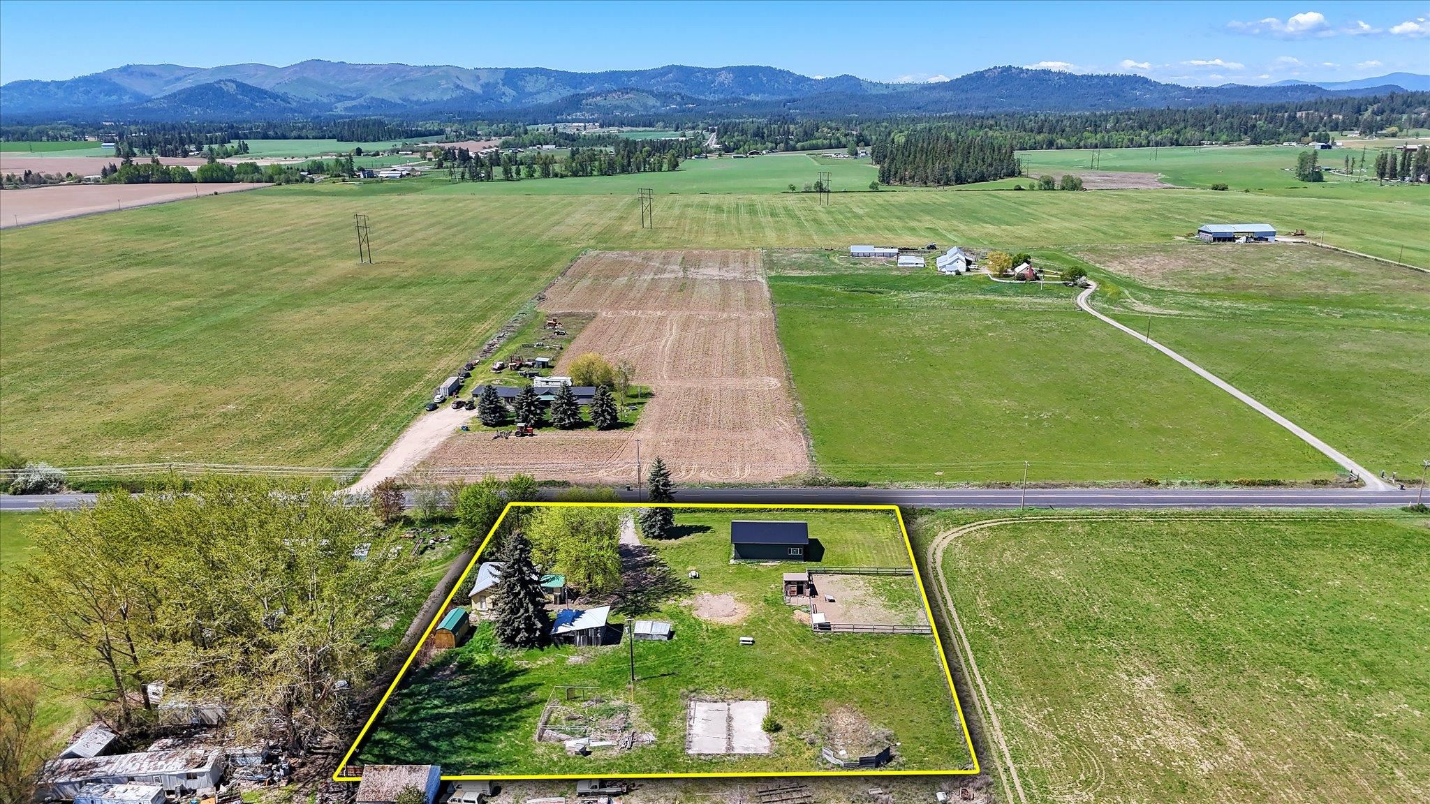 1st image of 37122 N Spotted Rd, Deer Park, WA 99006 | MLS# 202616830