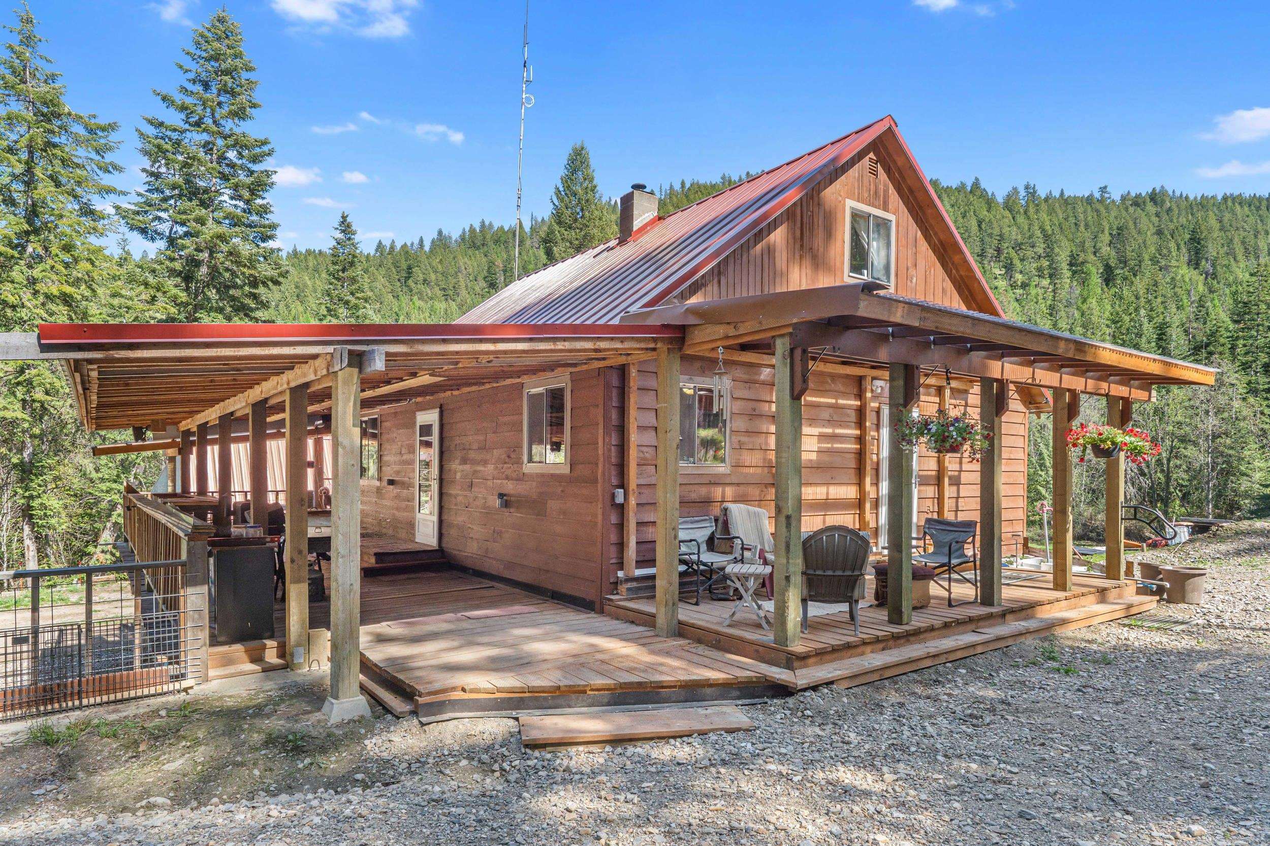 Homes for sale in Addy, WA | 2785 Records Rd, Addy, WA 99101 | MLS# 202617144