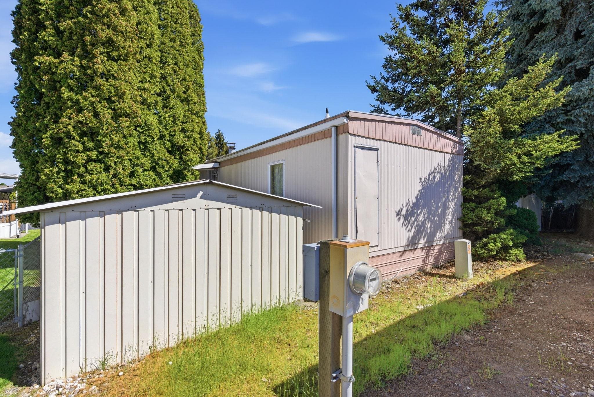Homes for sale in Spokane, WA | 1211 E Lyons Ave, Spokane, WA 99208 | MLS# 202617149