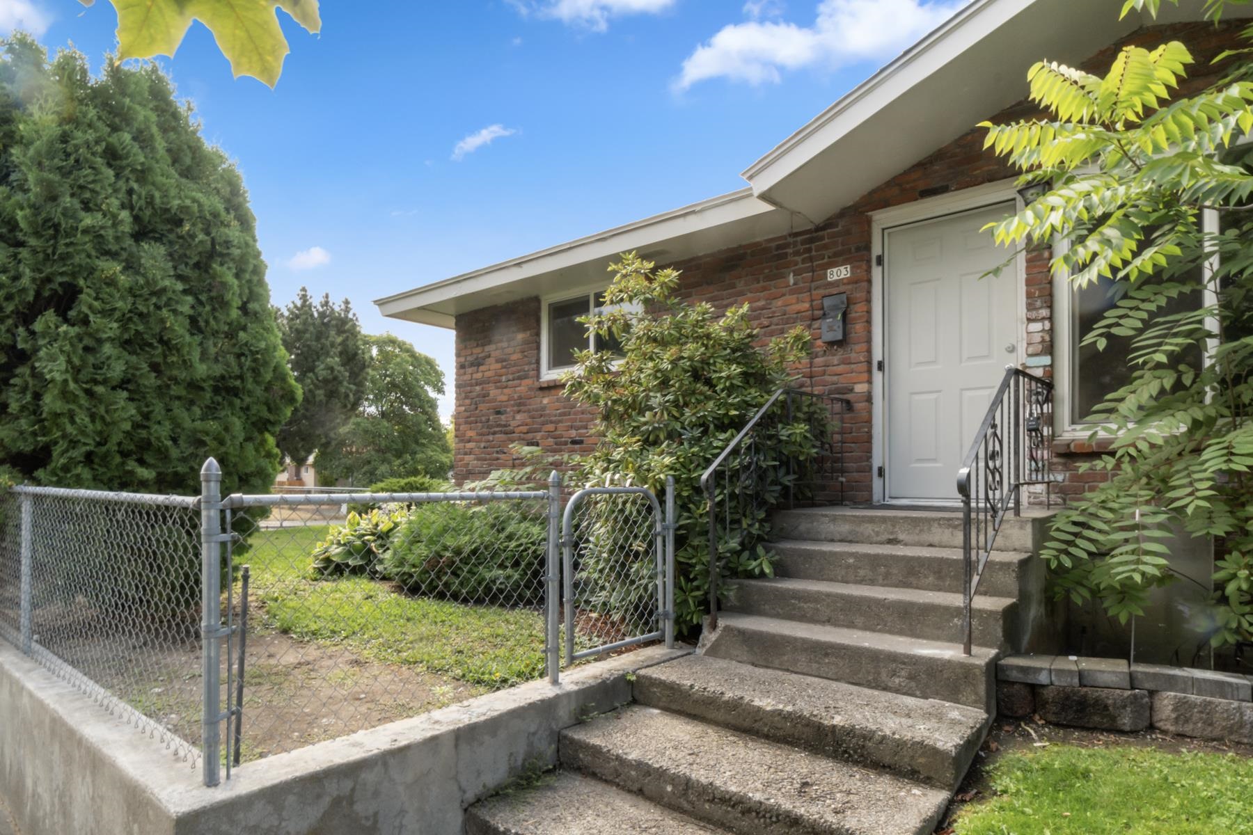 2nd image of 805 W Alice Ave, Spokane, WA 99205 | MLS# 202617223