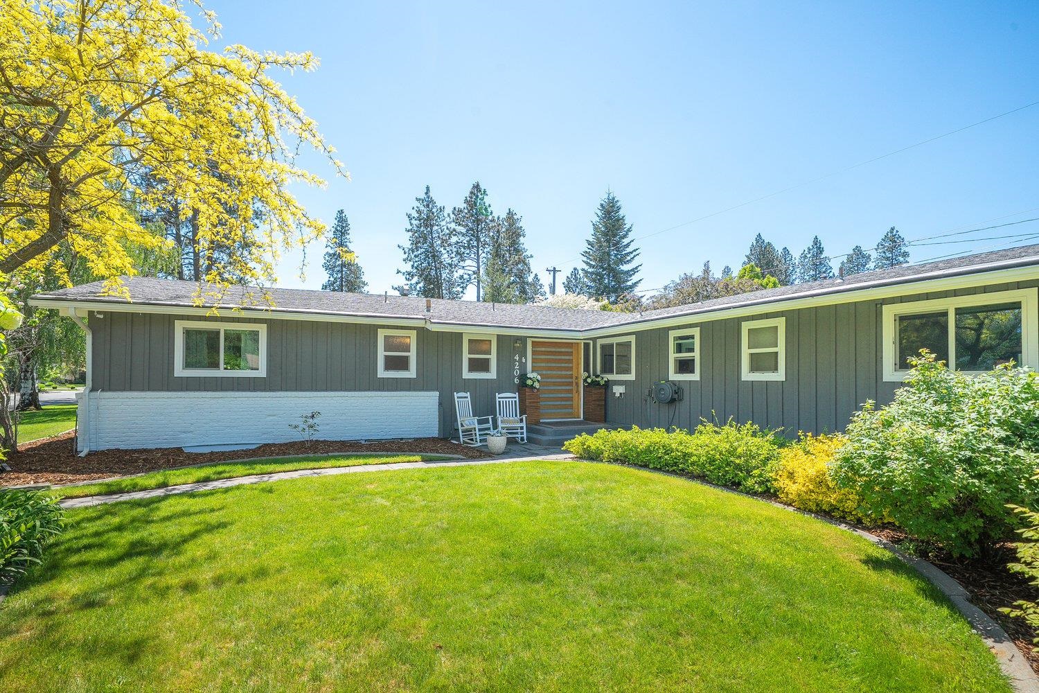 Homes for sale in Spokane, WA | 4206 S Pittsburg St, Spokane, WA 99203 | MLS# 202617375