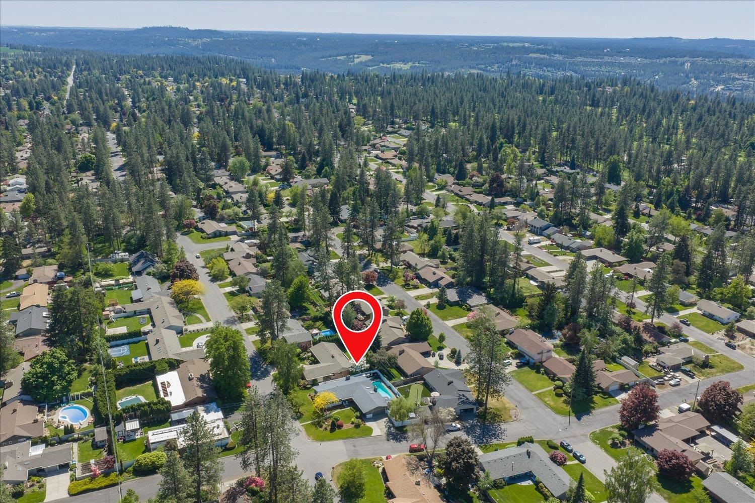 Homes for sale in Spokane, WA | 4206 S Pittsburg St, Spokane, WA 99203 | MLS# 202617375