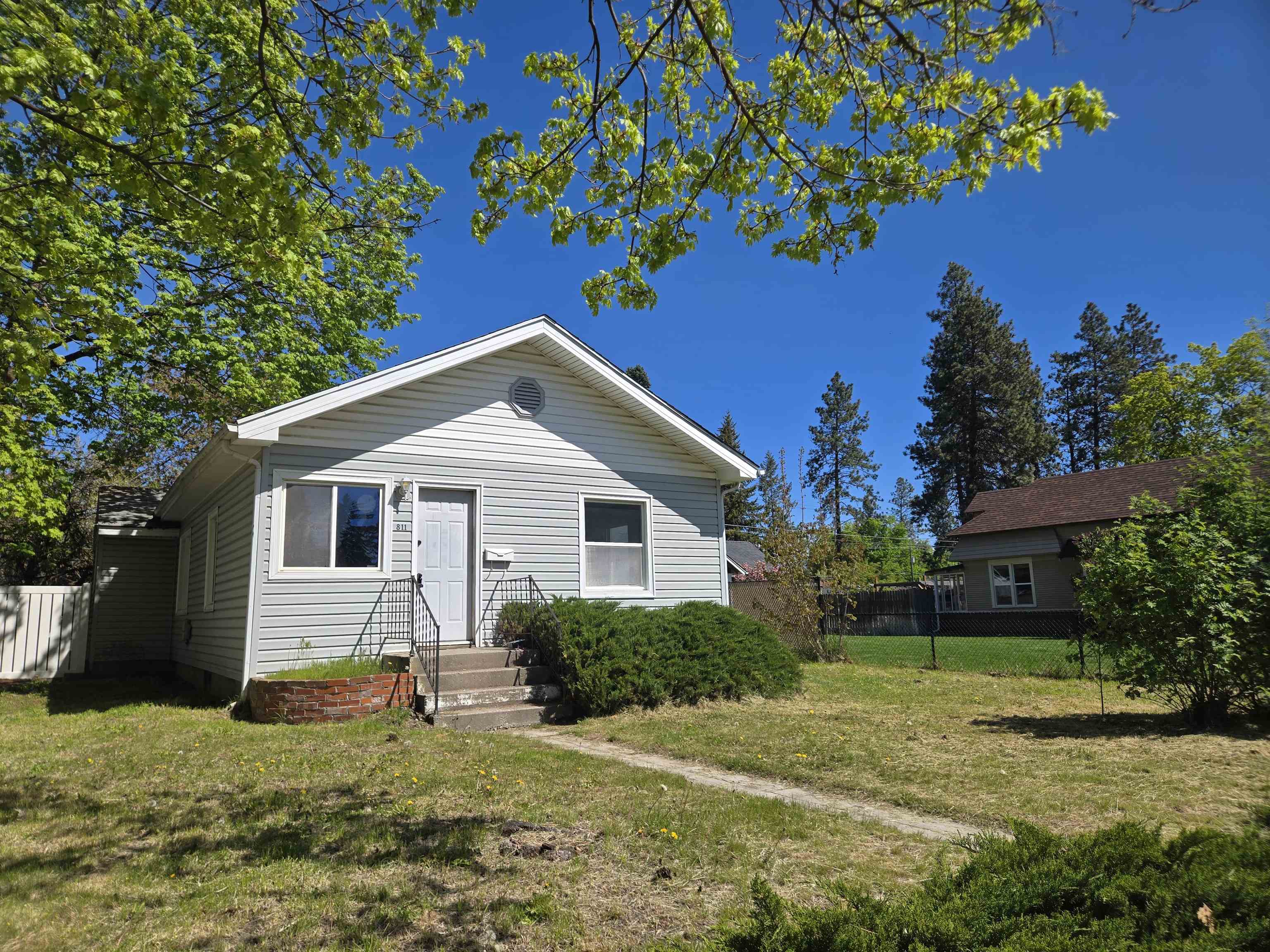 2nd image of 811 E 38th Ave, Spokane, WA 99203 | MLS# 202617453