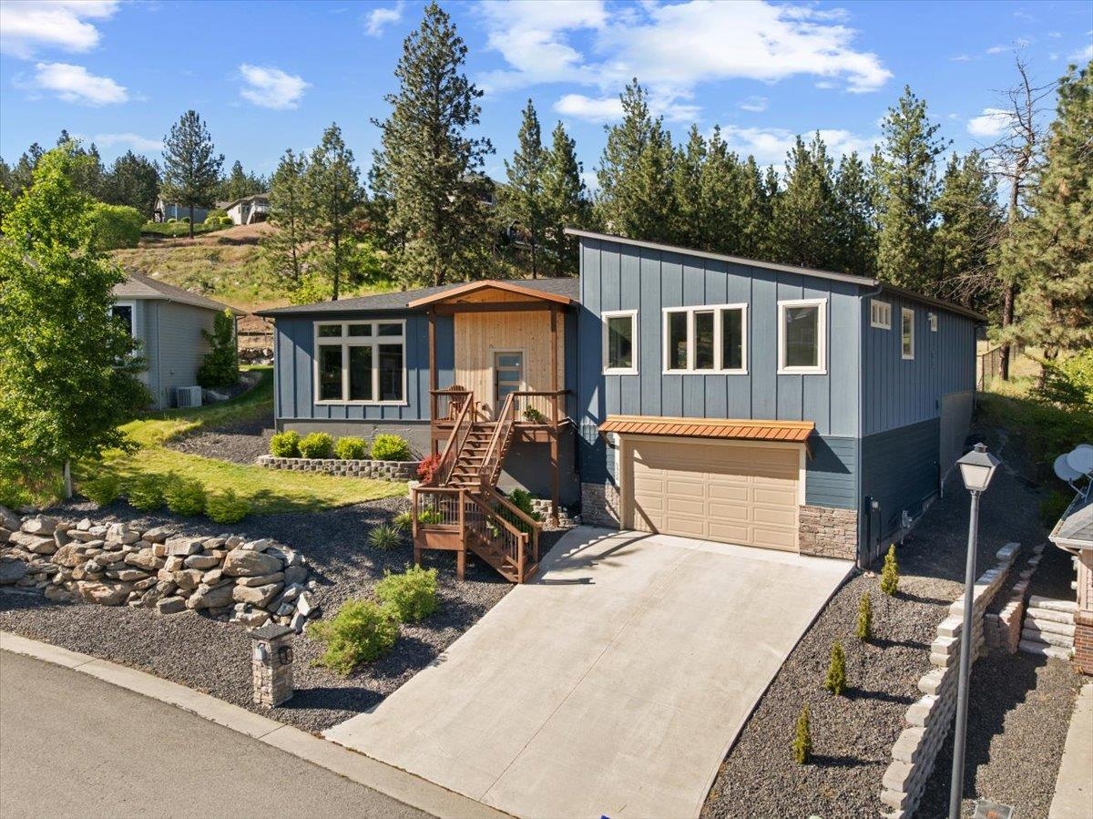 Homes for sale in Otis Orchards, WA | 5328 N Del Ray Dr, Otis Orchards, WA 99027 | MLS# 202617456