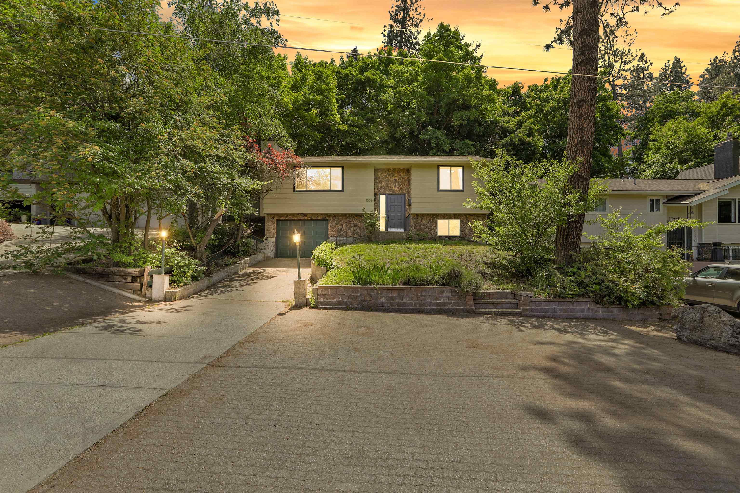 2nd image of 1306 E 18th Ave, Spokane, WA 99203 | MLS# 202618138