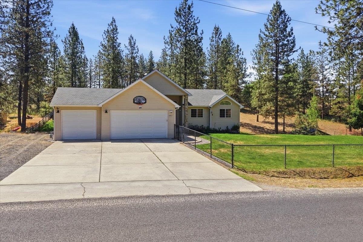 Homes for sale in Nine Mile Falls, WA | 5861 Jergens Rd, Nine Mile Falls, WA 99026 | MLS# 202618245