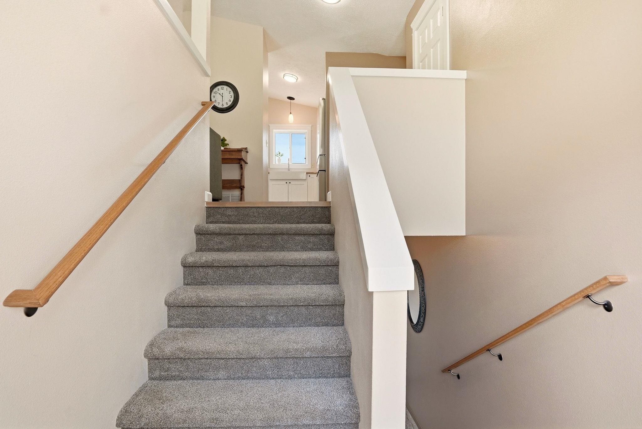 Homes for sale in Nine Mile Falls, WA | 122 E Wynot Dr, Nine Mile Falls, WA 99026 | MLS# 202618716