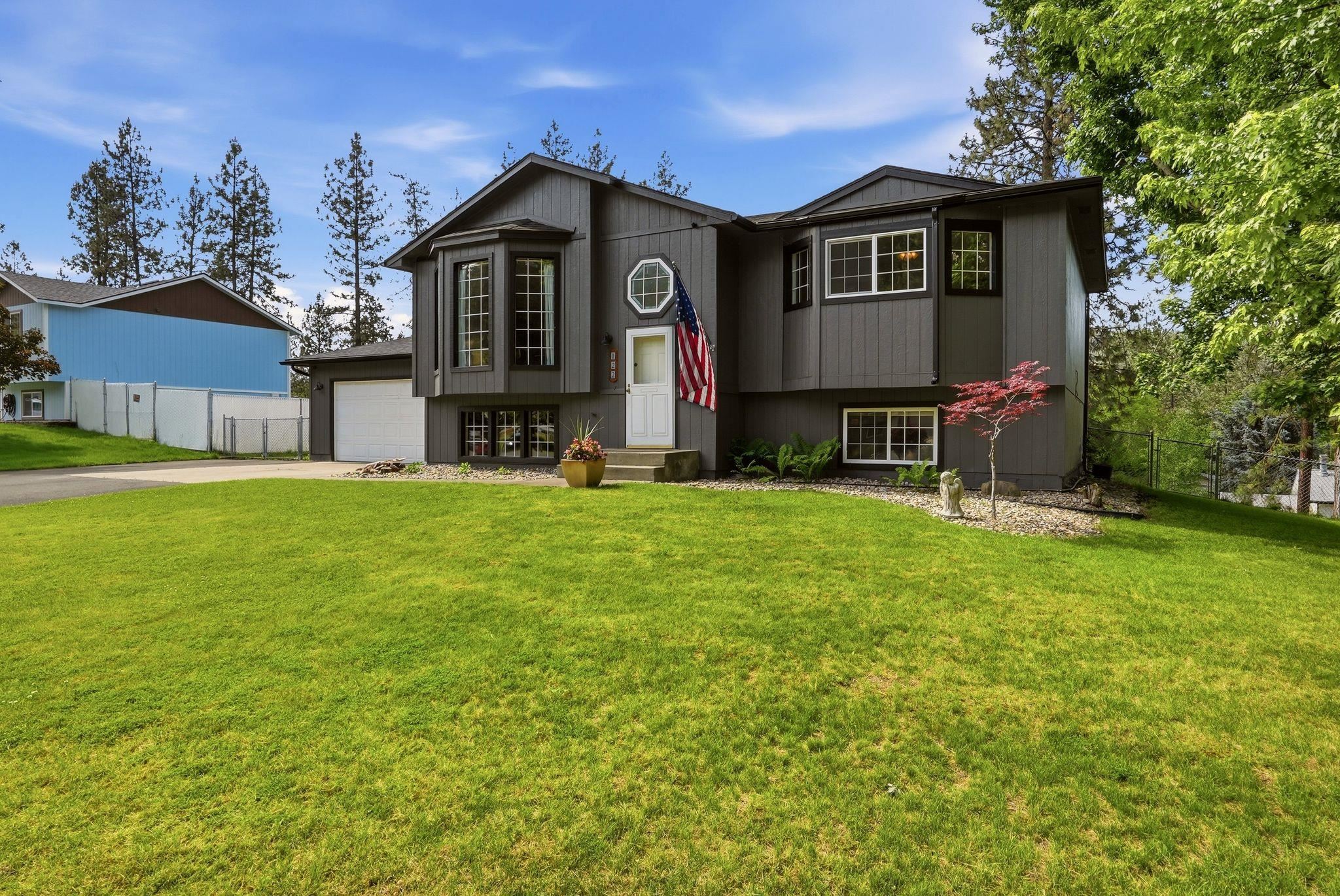 Homes for sale in Nine Mile Falls, WA | 122 E Wynot Dr, Nine Mile Falls, WA 99026 | MLS# 202618716
