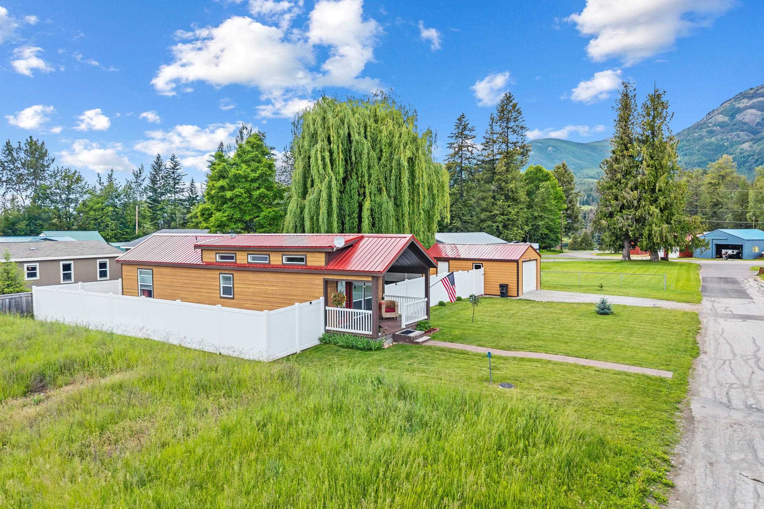Homes for sale in Metaline Falls, WA | 106 A South Ave, Metaline Falls, WA 99153 | MLS# 202618856