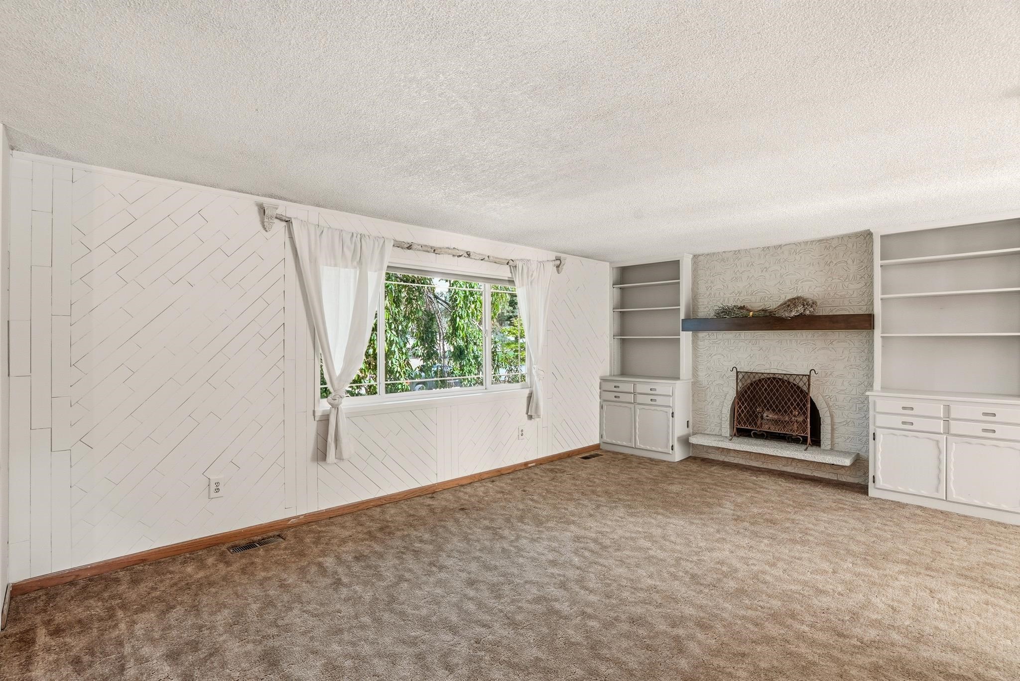 Homes for sale in Nine Mile Falls, WA | 16310 N Suncrest Dr, Nine Mile Falls, WA 99026 | MLS# 202619147