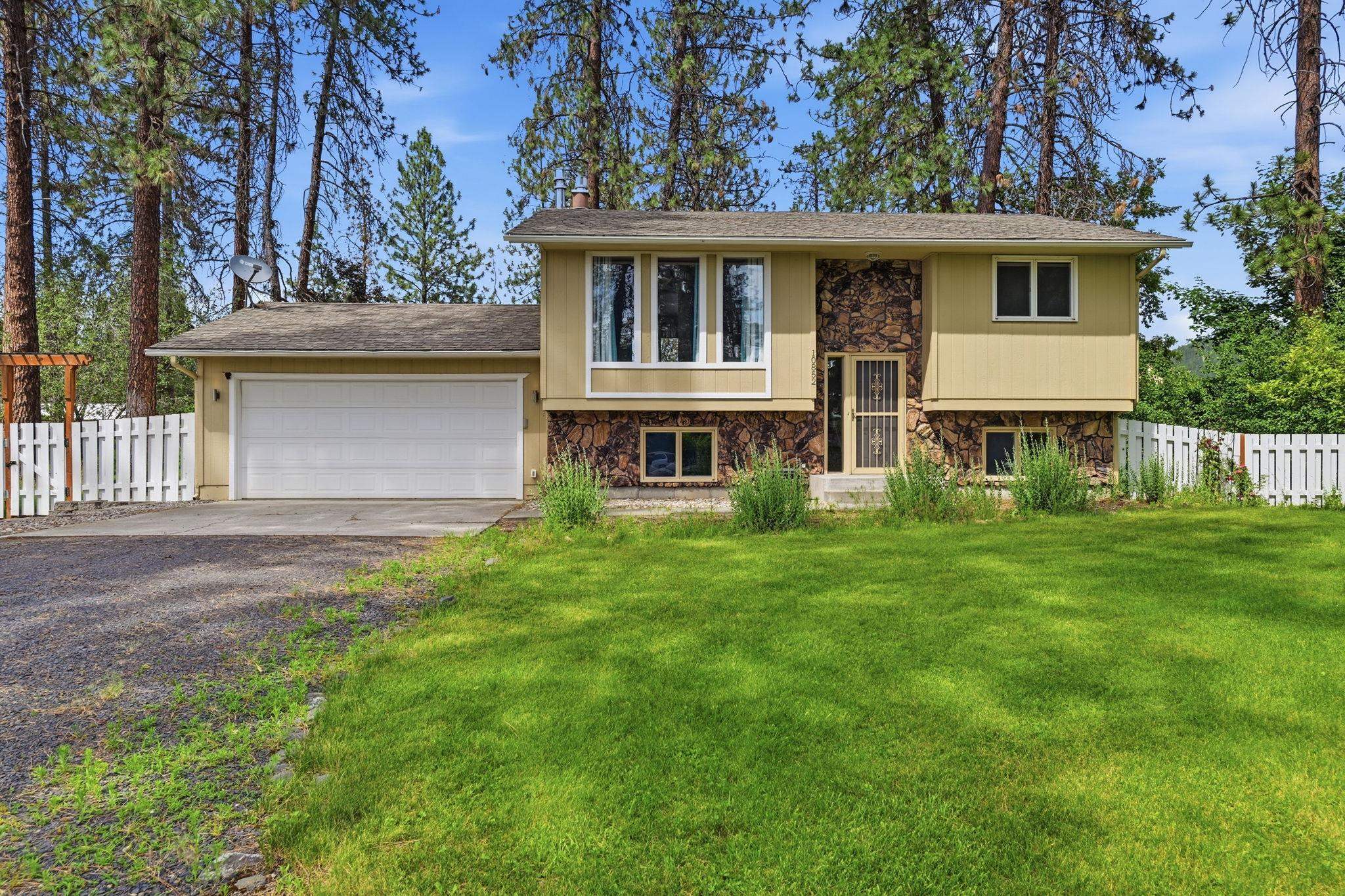 Homes for sale in Nine Mile Falls, WA | 10852 W Sagewood Rd, Nine Mile Falls, WA 99026 | MLS# 202619926