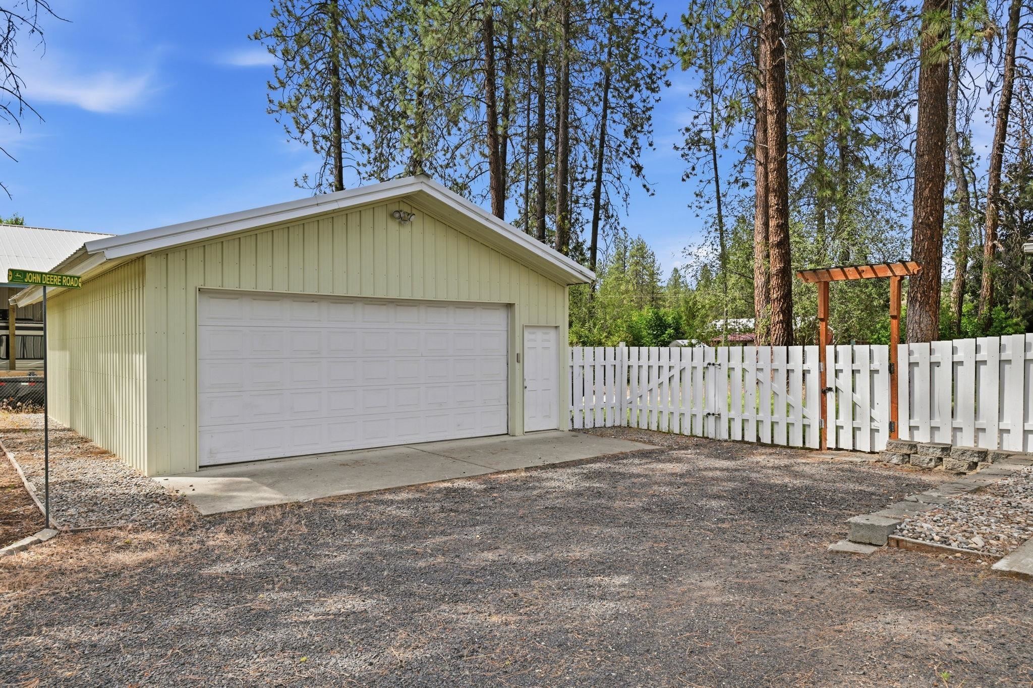 Homes for sale in Nine Mile Falls, WA | 10852 W Sagewood Rd, Nine Mile Falls, WA 99026 | MLS# 202619926