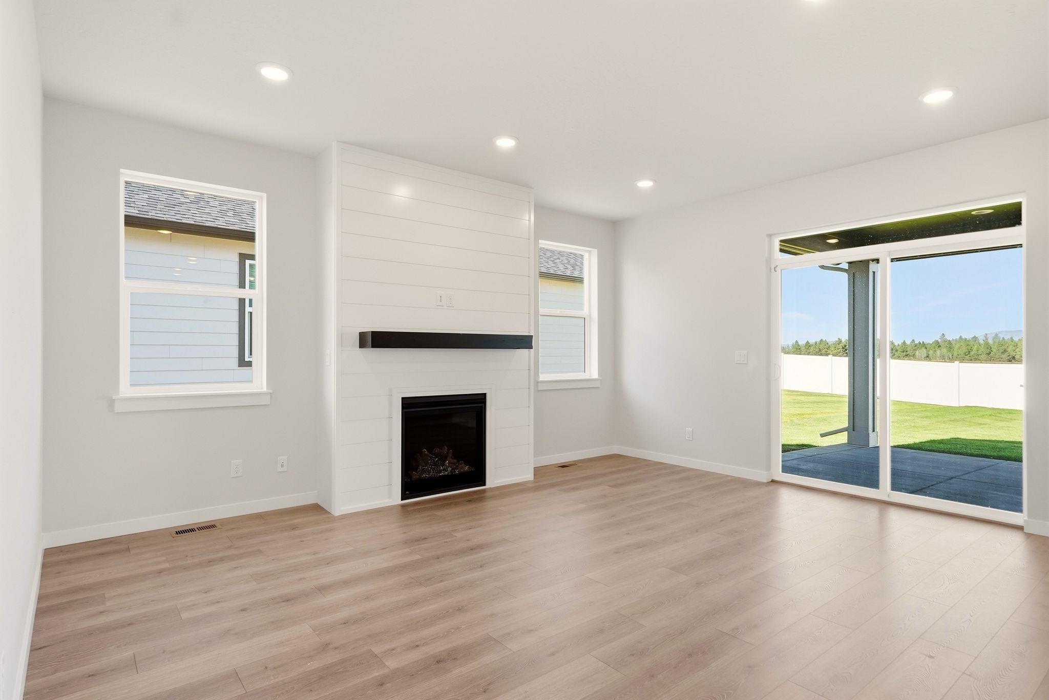 5th image of 1231 N High Desert Dr, Deer Park, WA 99006 | MLS# 202620216