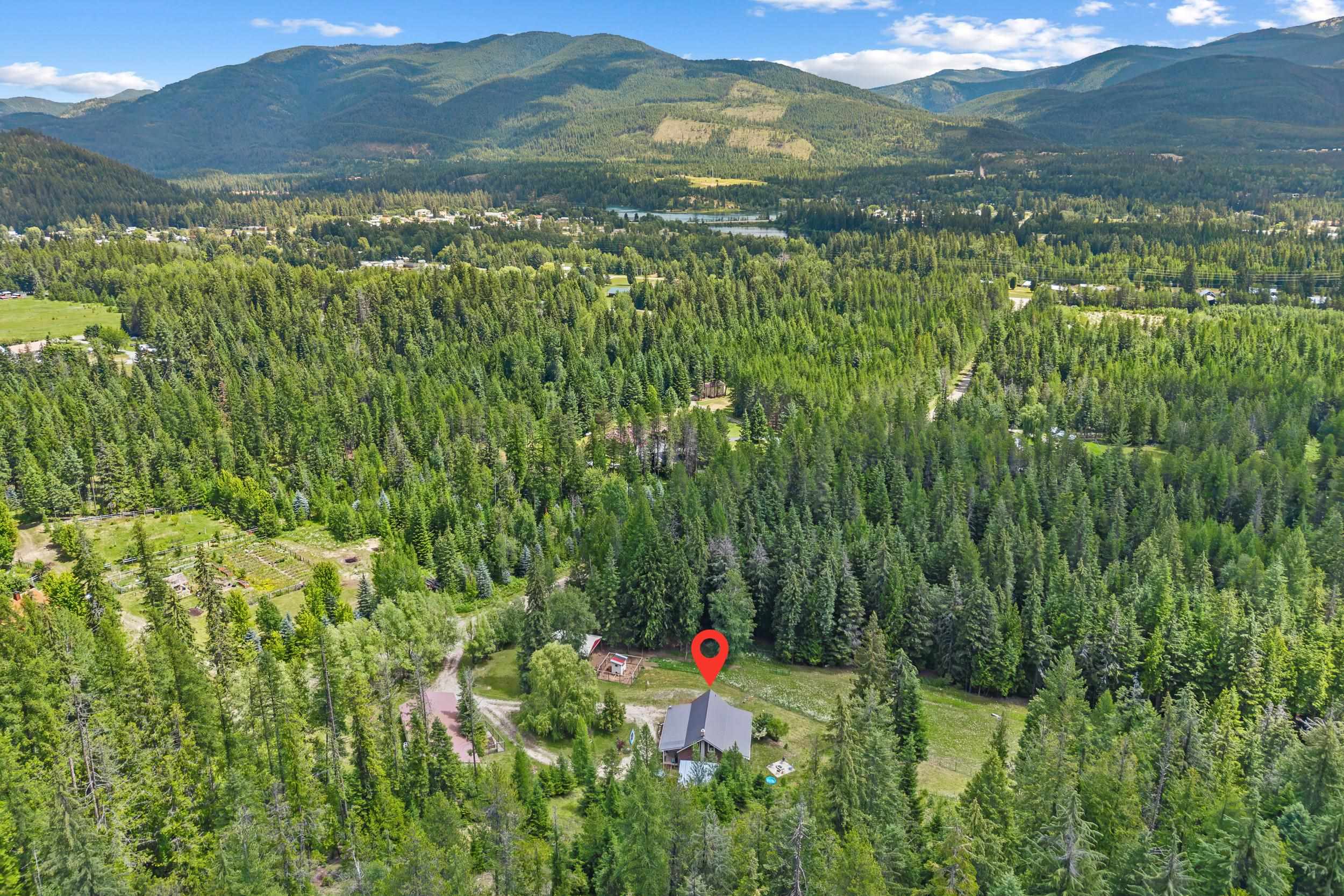 Homes for sale in Ione, WA | 421 N Pickett Rd, Ione, WA 99139 | MLS# 202620404