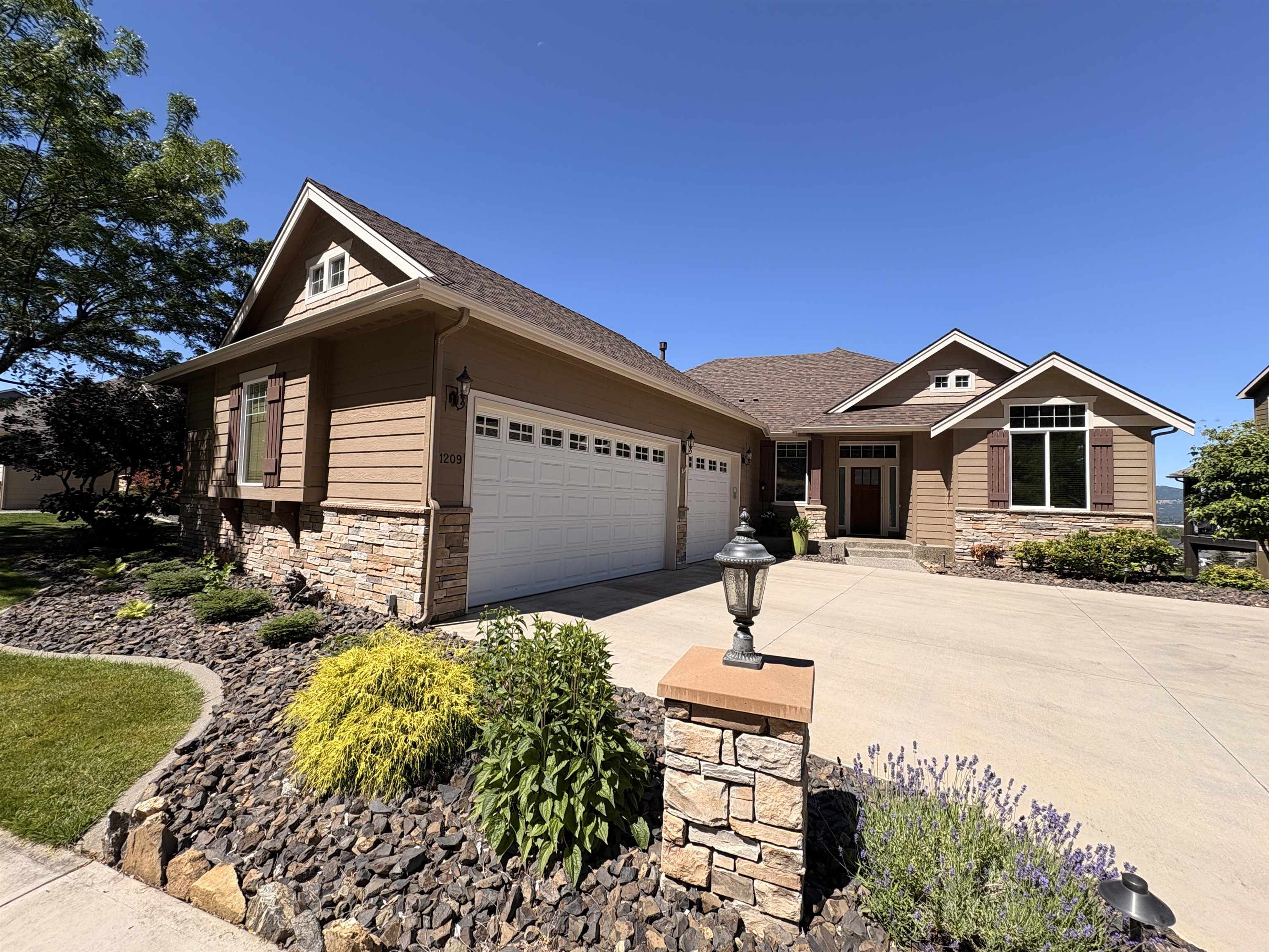 1st image of 1209 N Dunbarton Oaks Ln, Liberty Lake, WA 99019 | MLS# 202620731