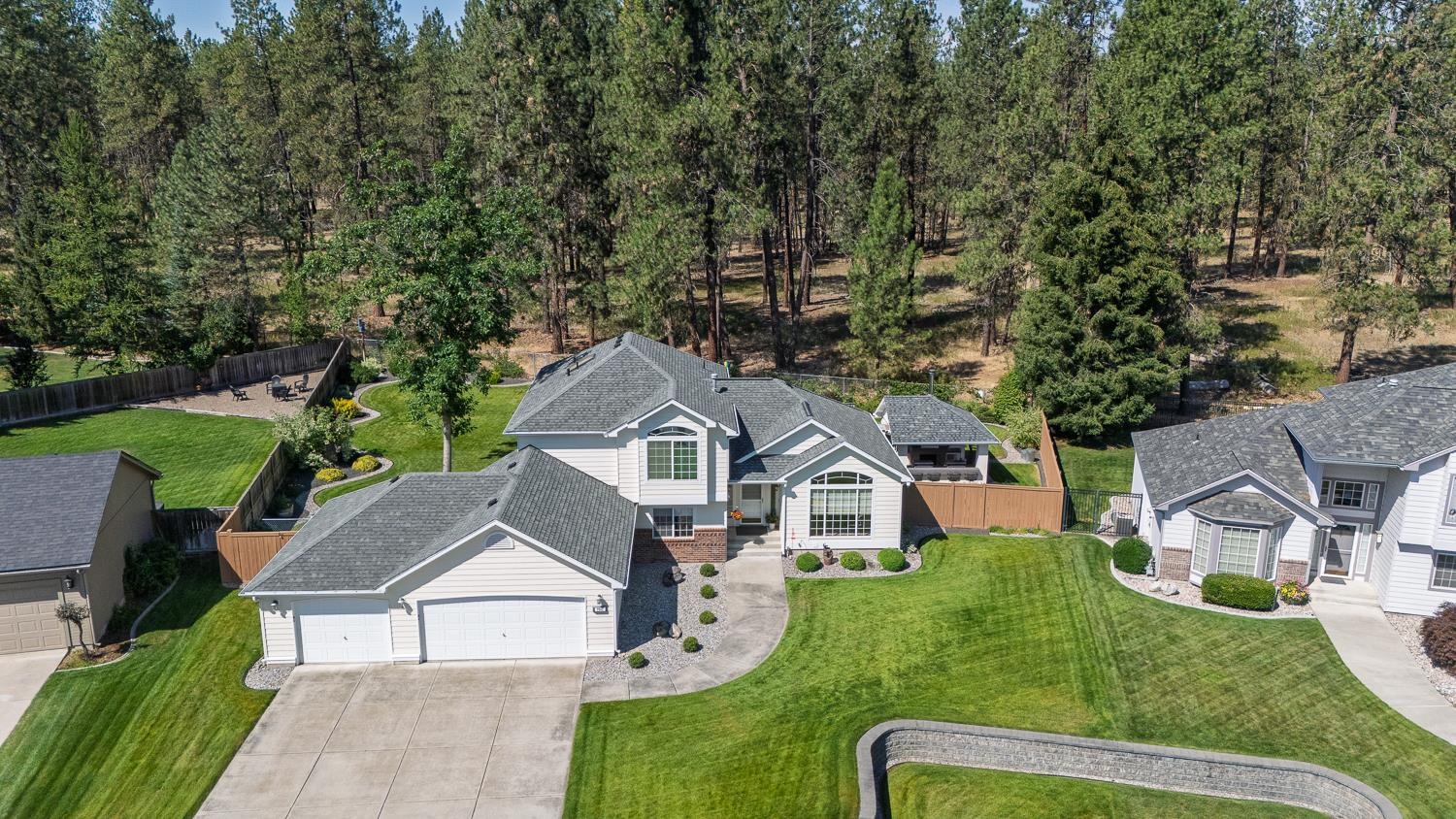 Homes for sale in Nine Mile Falls, WA | 7511 W Greenside Ct, Nine Mile Falls, WA 99026 | MLS# 202621037