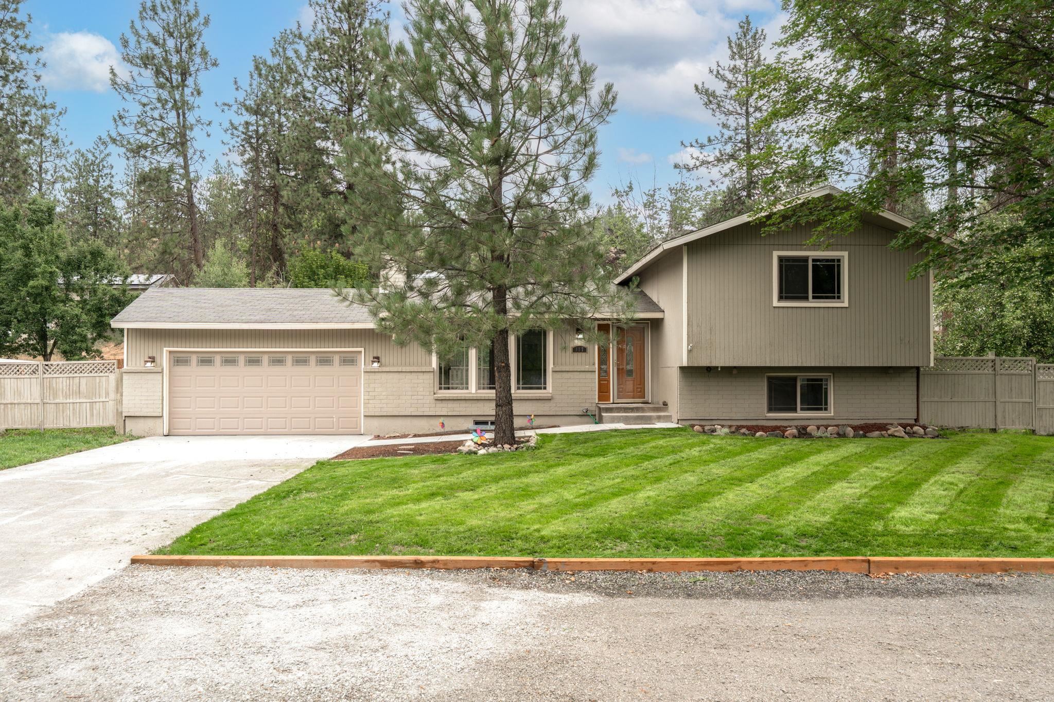 Homes for sale in Nine Mile Falls, WA | 117 E Franklin Dr, Nine Mile Falls, WA 99026 | MLS# 202621062
