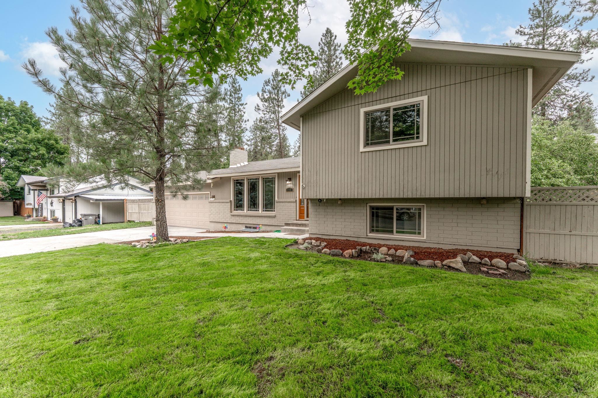 Homes for sale in Nine Mile Falls, WA | 117 E Franklin Dr, Nine Mile Falls, WA 99026 | MLS# 202621062