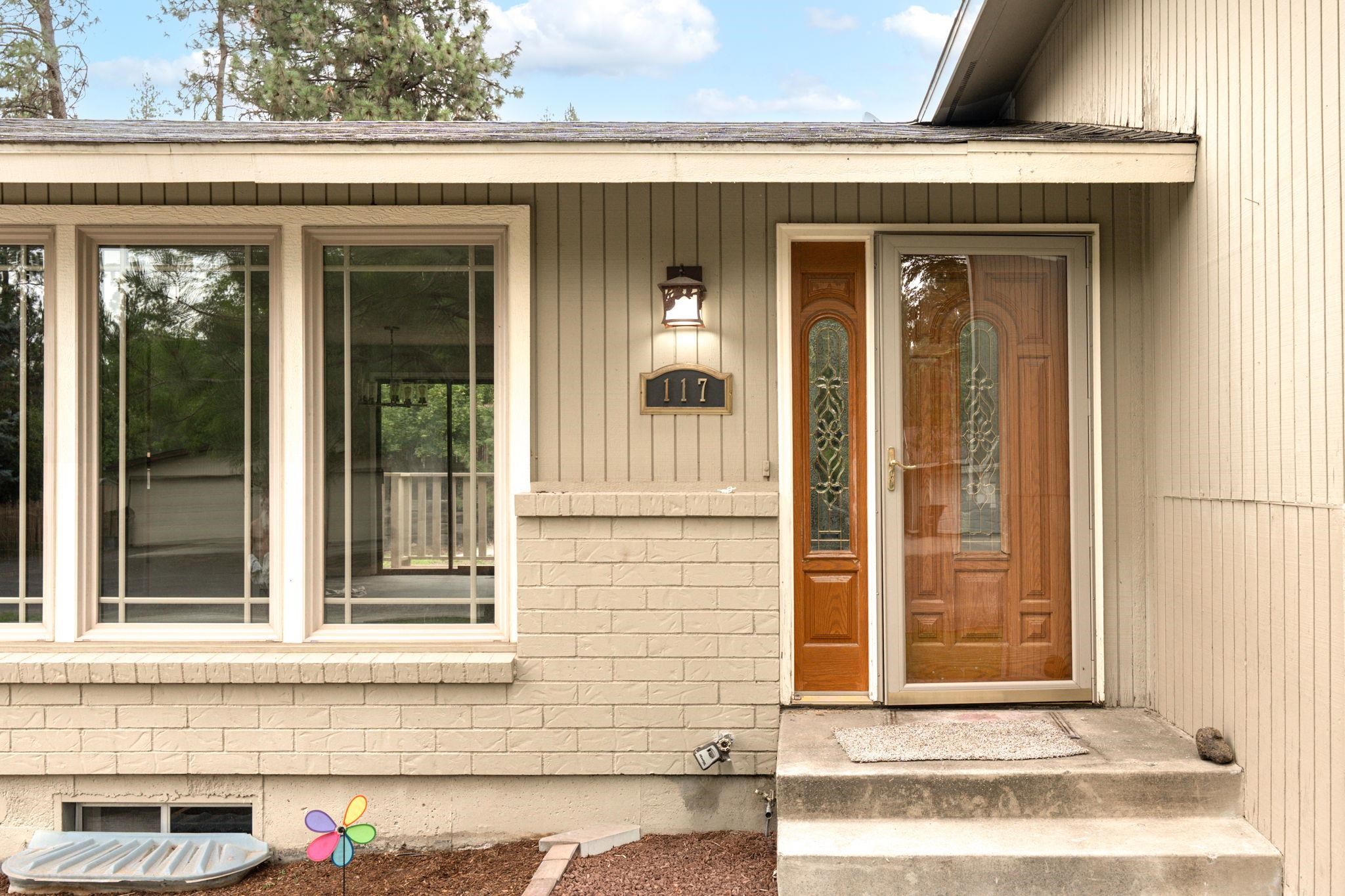 Homes for sale in Nine Mile Falls, WA | 117 E Franklin Dr, Nine Mile Falls, WA 99026 | MLS# 202621062