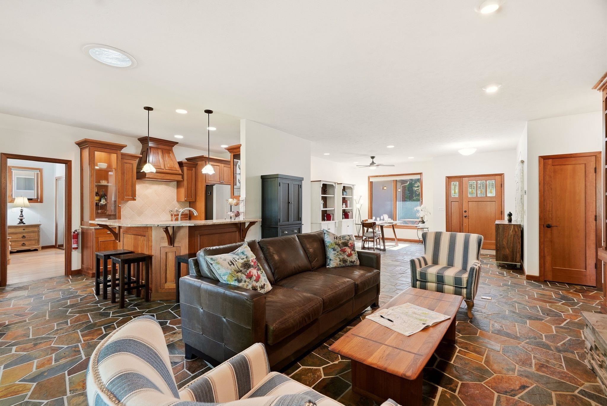 4th image of 406 Hogans Wy, Chewelah, WA 99109 | MLS# 202621093
