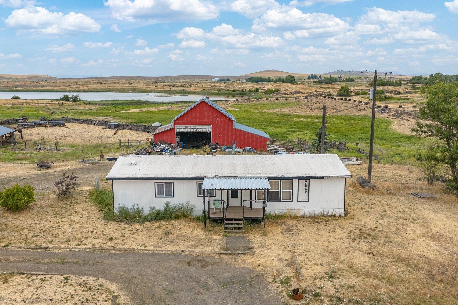 Homes for sale in Reardan, WA | 51859 Sr 2 E, Reardan, WA 99029 | MLS# 202621206