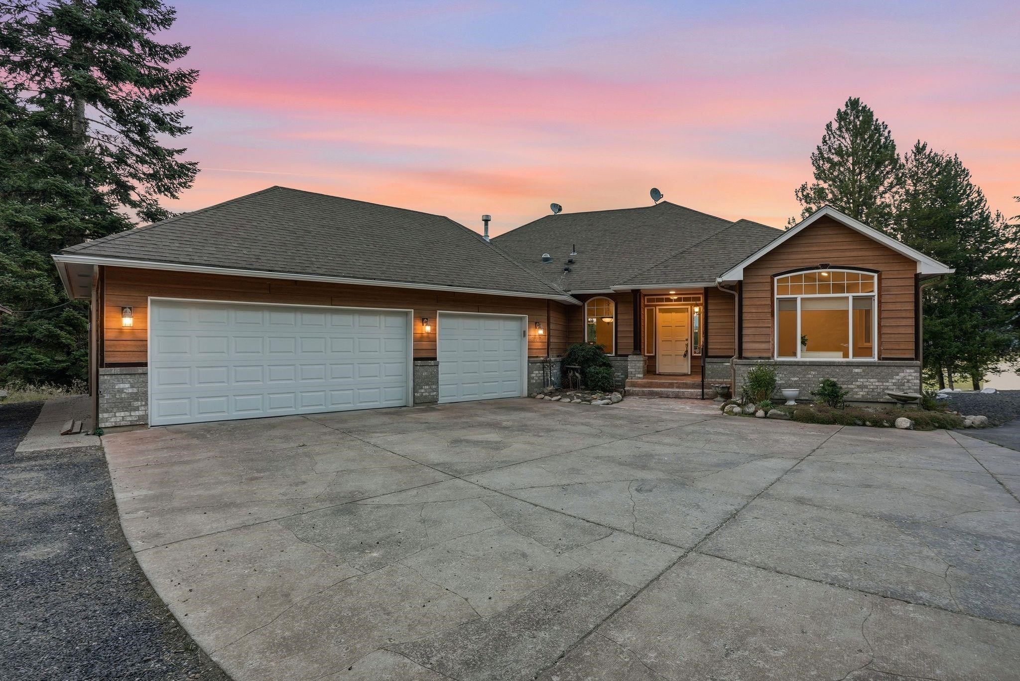 Homes for sale in Newman Lake, WA | 23815 E Winter Pine Ln, Newman Lake, WA 99025 | MLS# 202621234