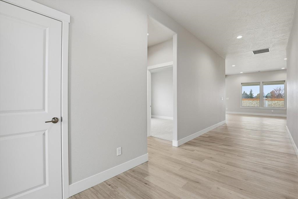 4th image of 1109-19 N Country Club Dr, Deer Park, WA 99006 | MLS# 202621279