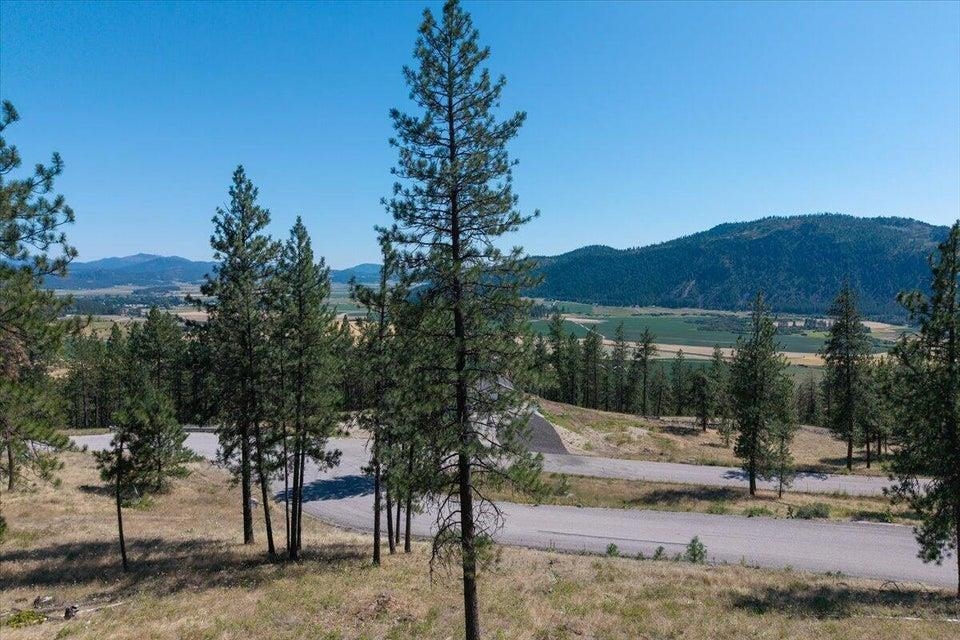 4th image of 711 Palmer Ln, Chewelah, WA 99109 | MLS# 202621343
