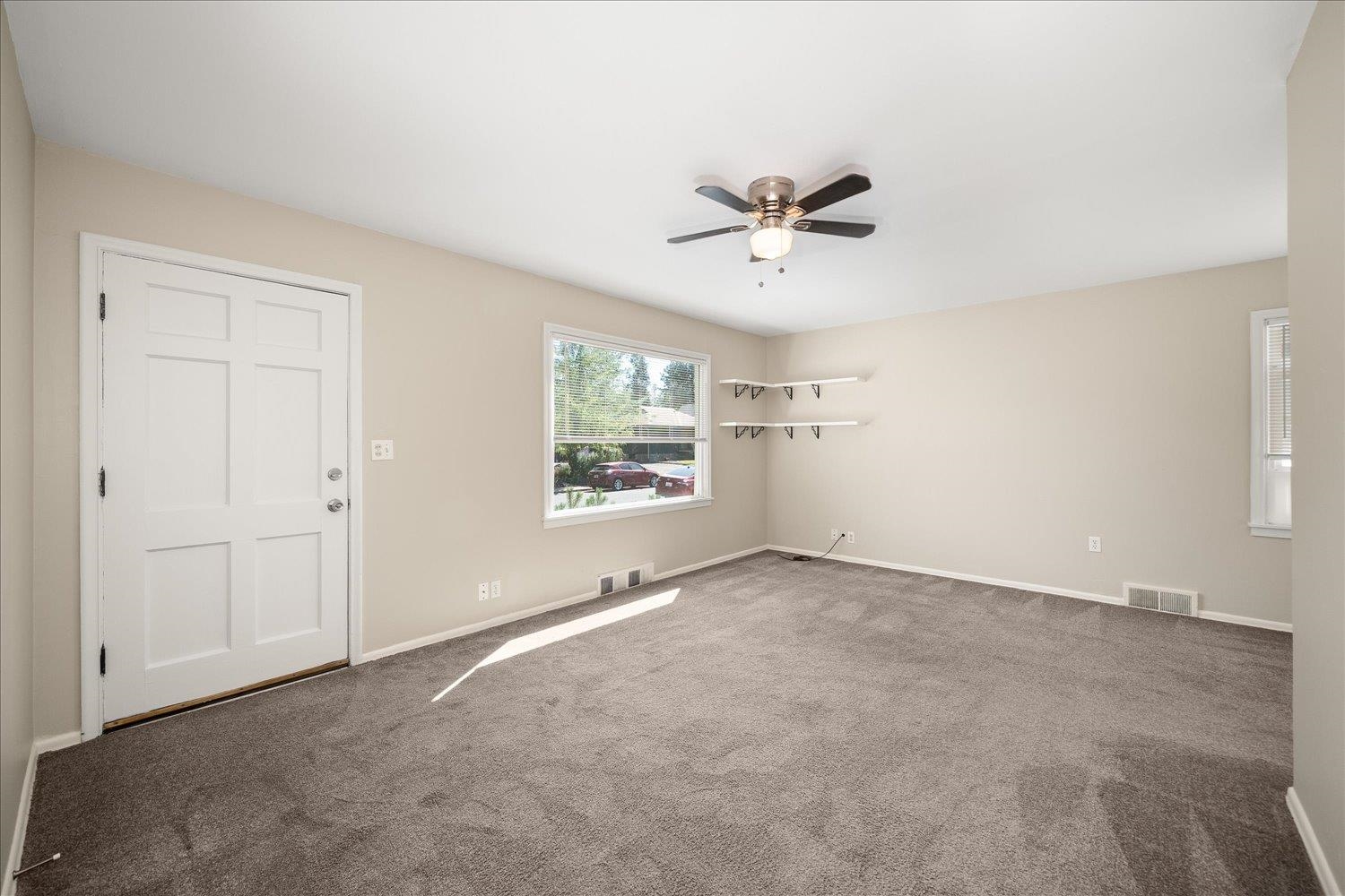 3rd image of 1317 E 33Rd Ave, Spokane, WA 99203 | MLS# 202621692