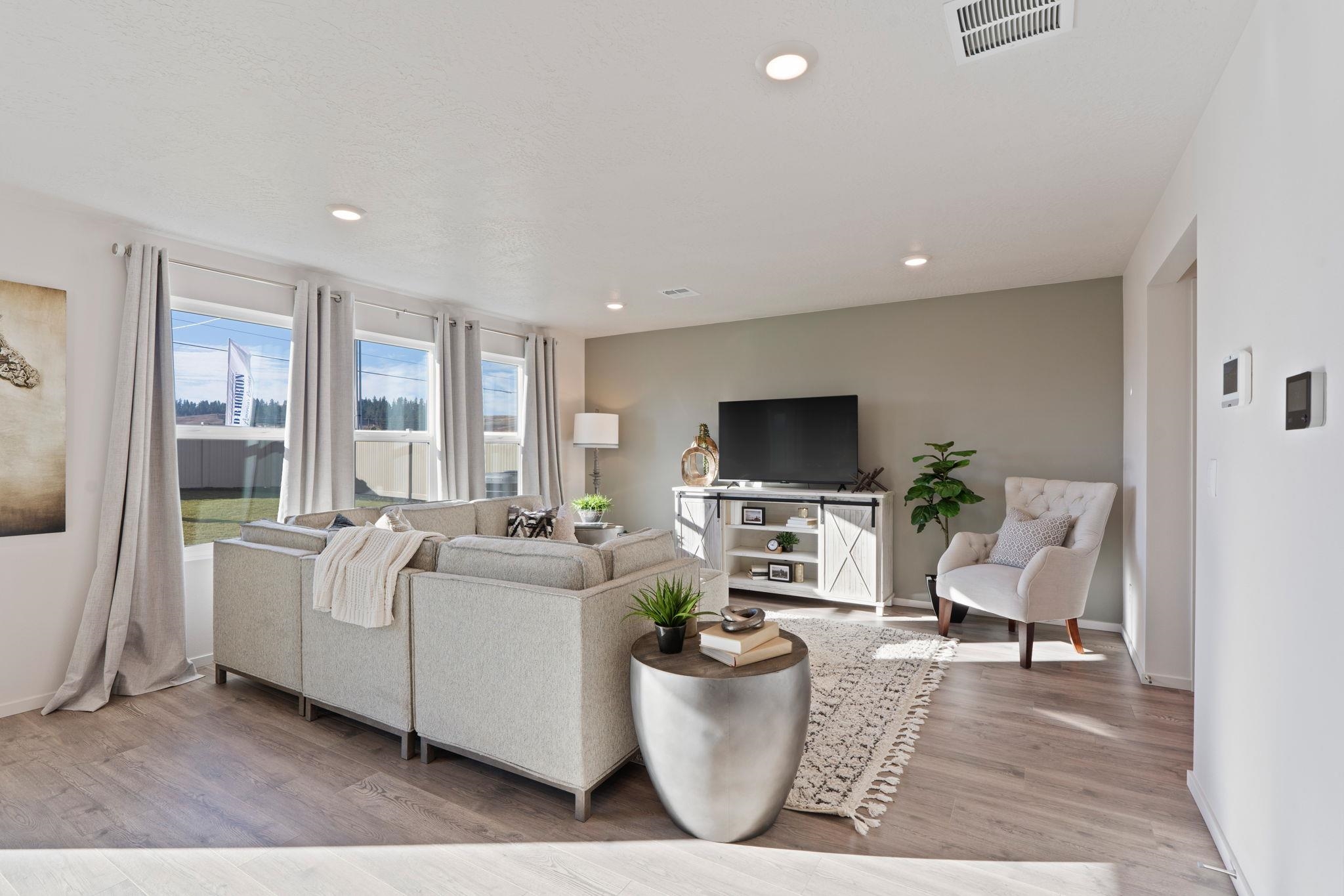 2nd image of 1100 E L St, Deer Park, WA 99006 | MLS# 202622125