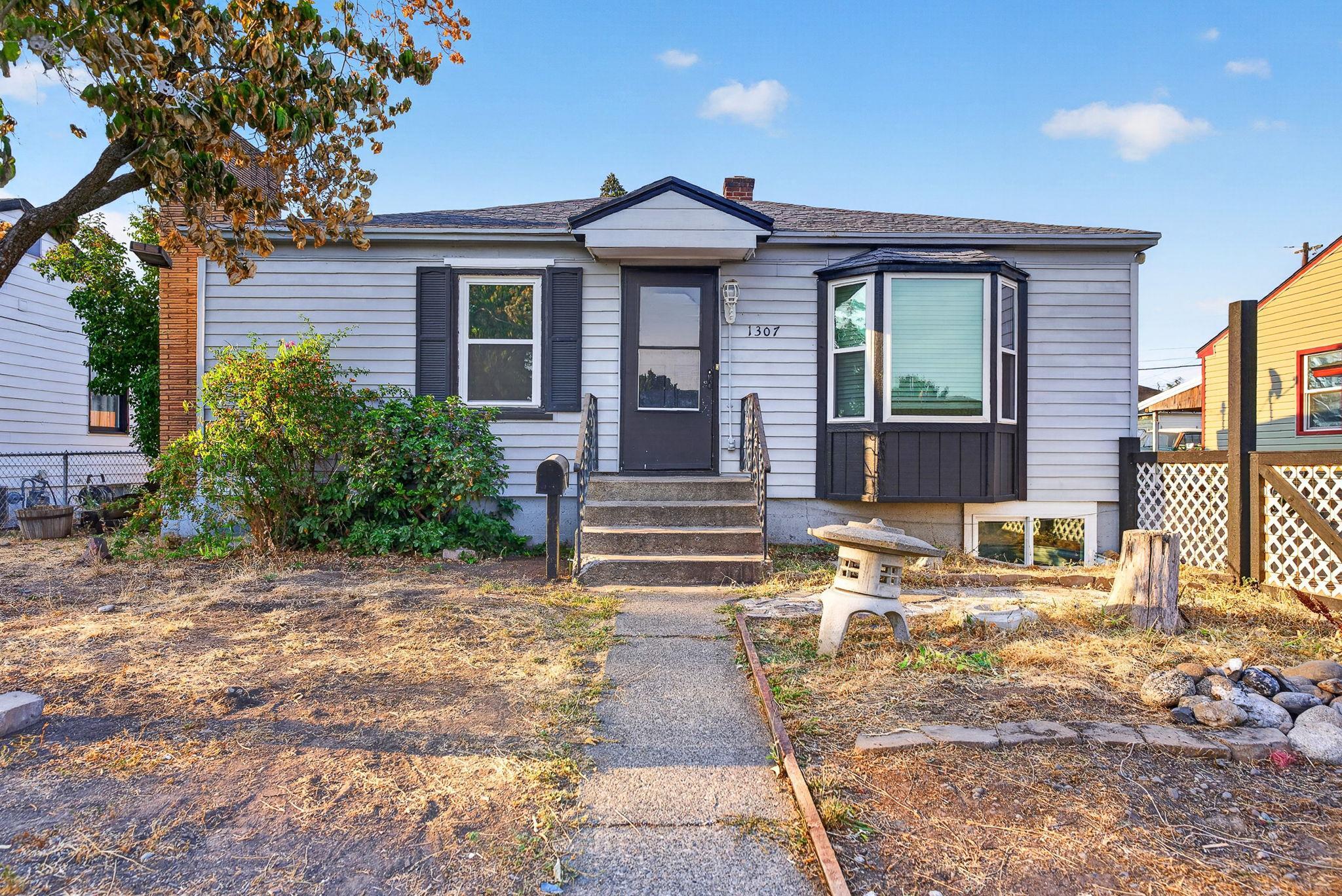 2nd image of 1307 E Gordon Ave, Spokane, WA 99207 | MLS# 202622844