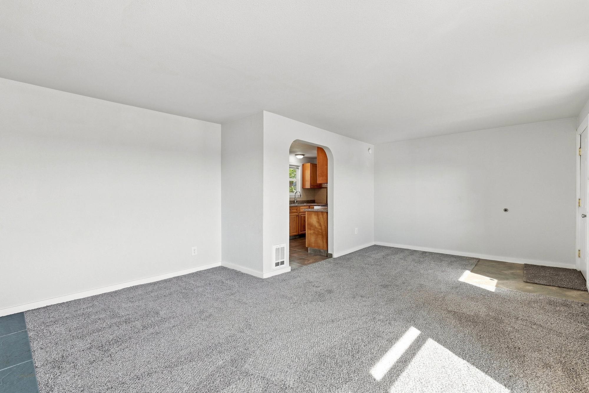 5th image of 105 N Perrine Rd, Spokane Valley, WA 99206 | MLS# 202623065