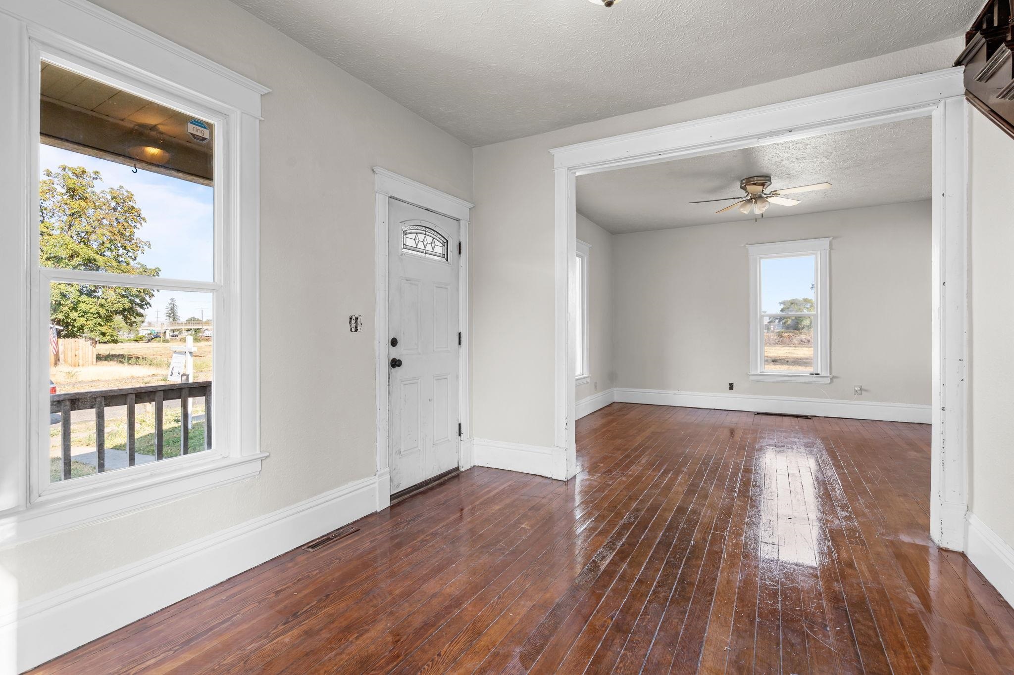 4th image of 323 S Fiske St, Spokane, WA 99202 | MLS# 202623149