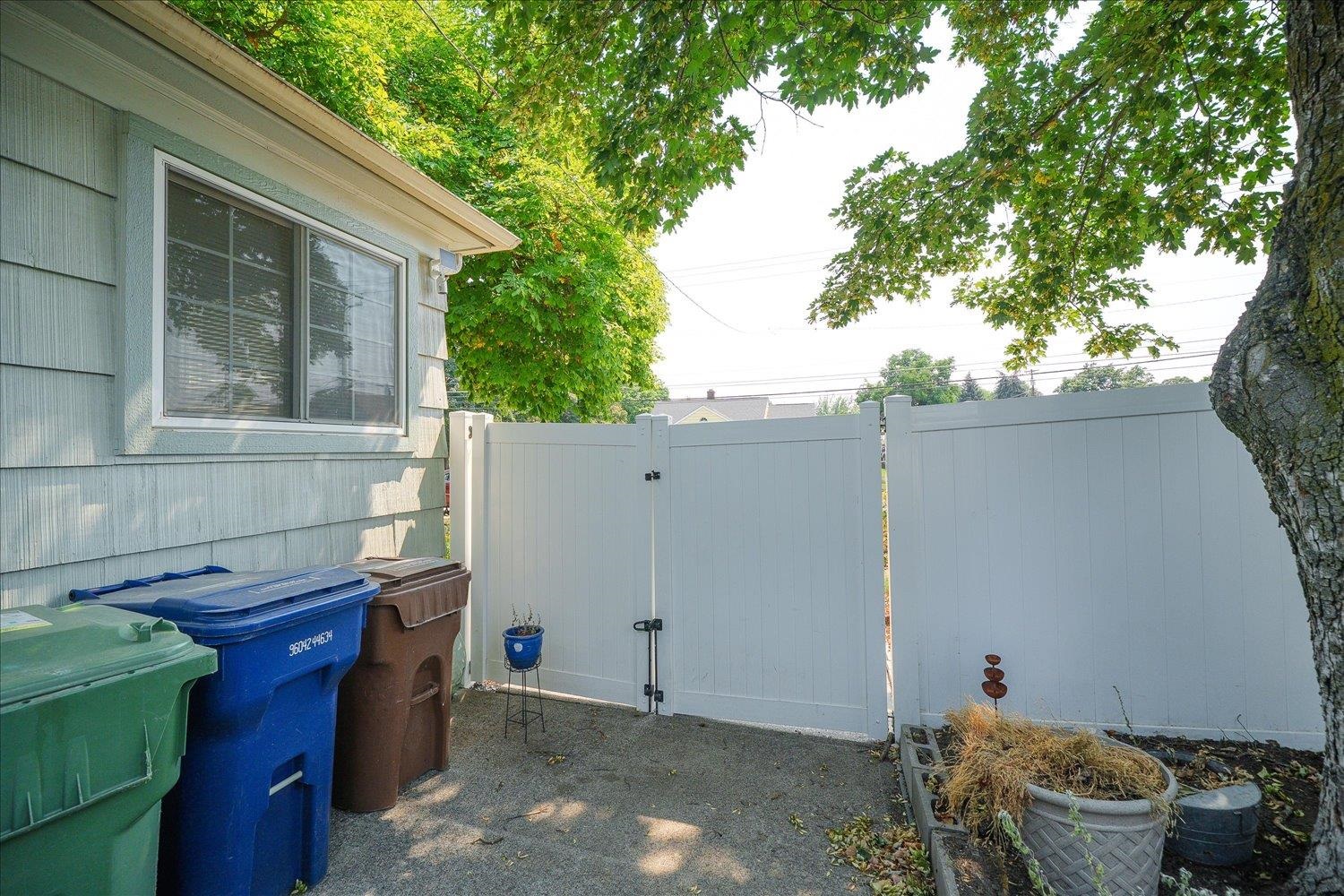 30th image of 2725 E Nora Ave, Spokane, WA 99207 | MLS# 202623164