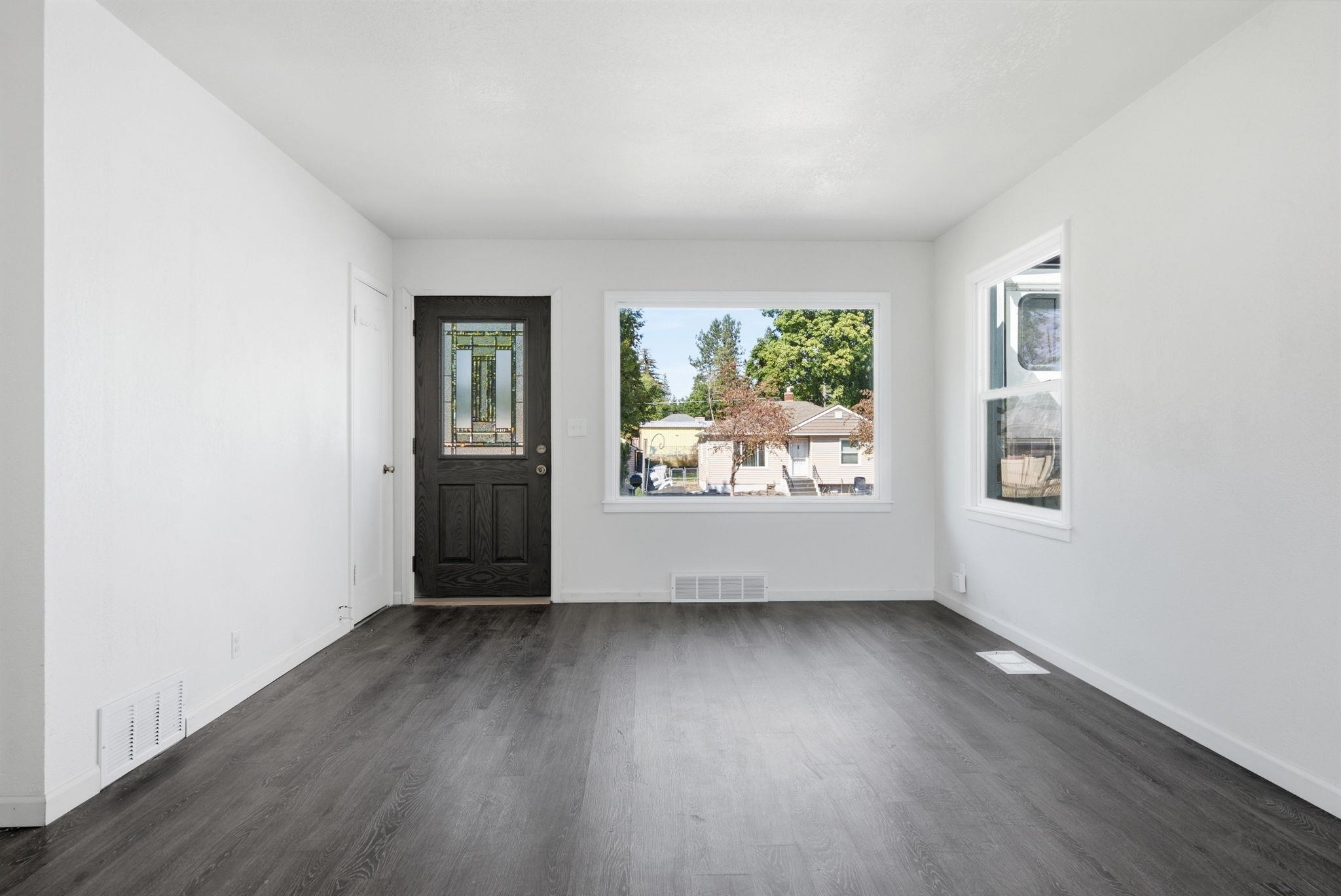 5th image of 1410 E Thurston Ave, Spokane, WA 99203 | MLS# 202623194