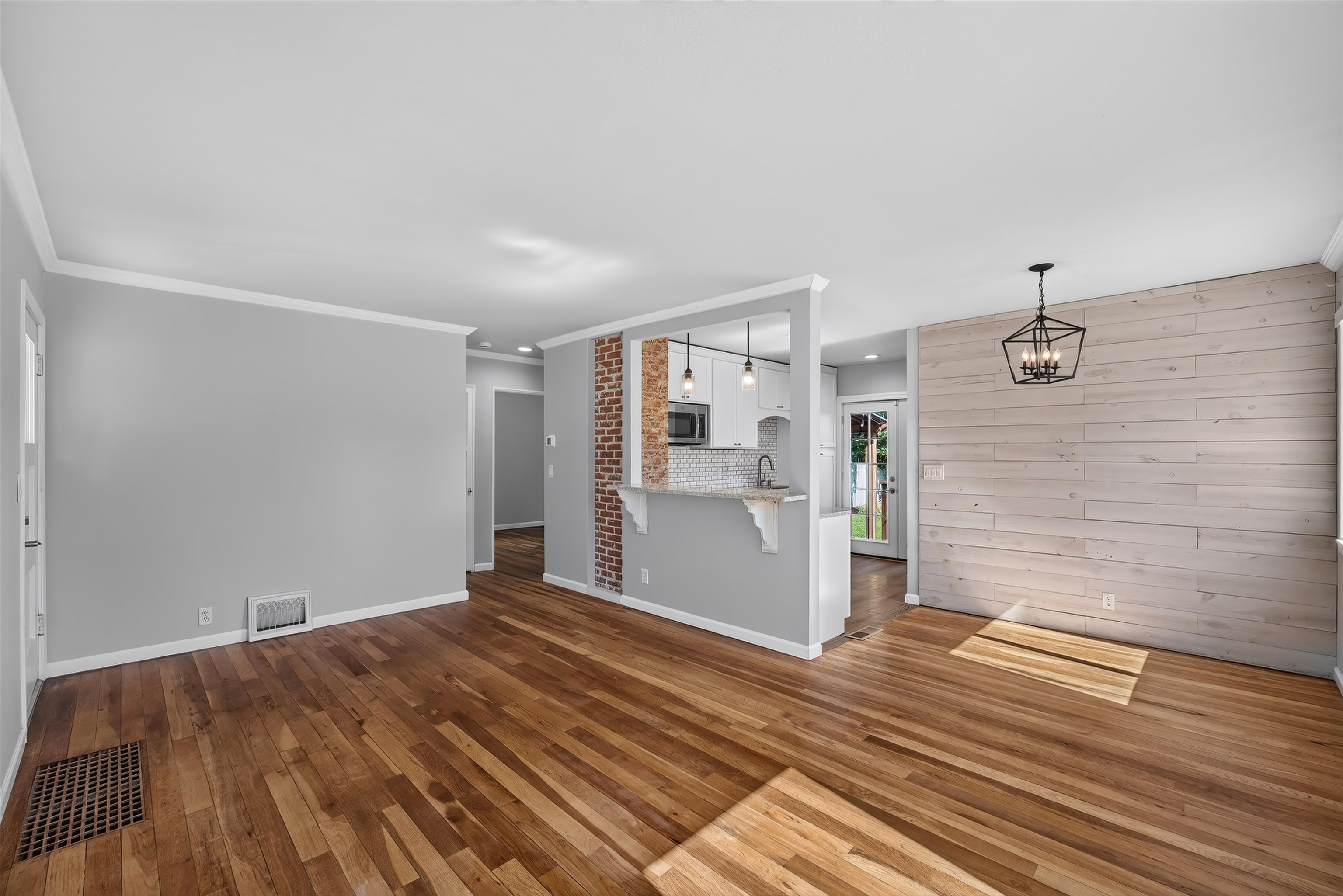 5th image of 10012 N Andrew St, Spokane, WA 99218 | MLS# 202623212