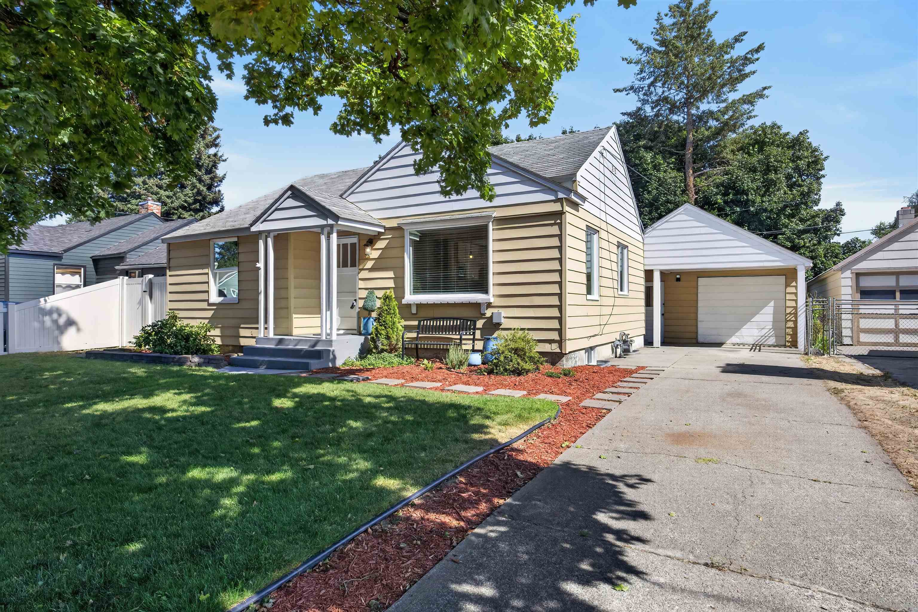 2nd image of 10012 N Andrew St, Spokane, WA 99218 | MLS# 202623212