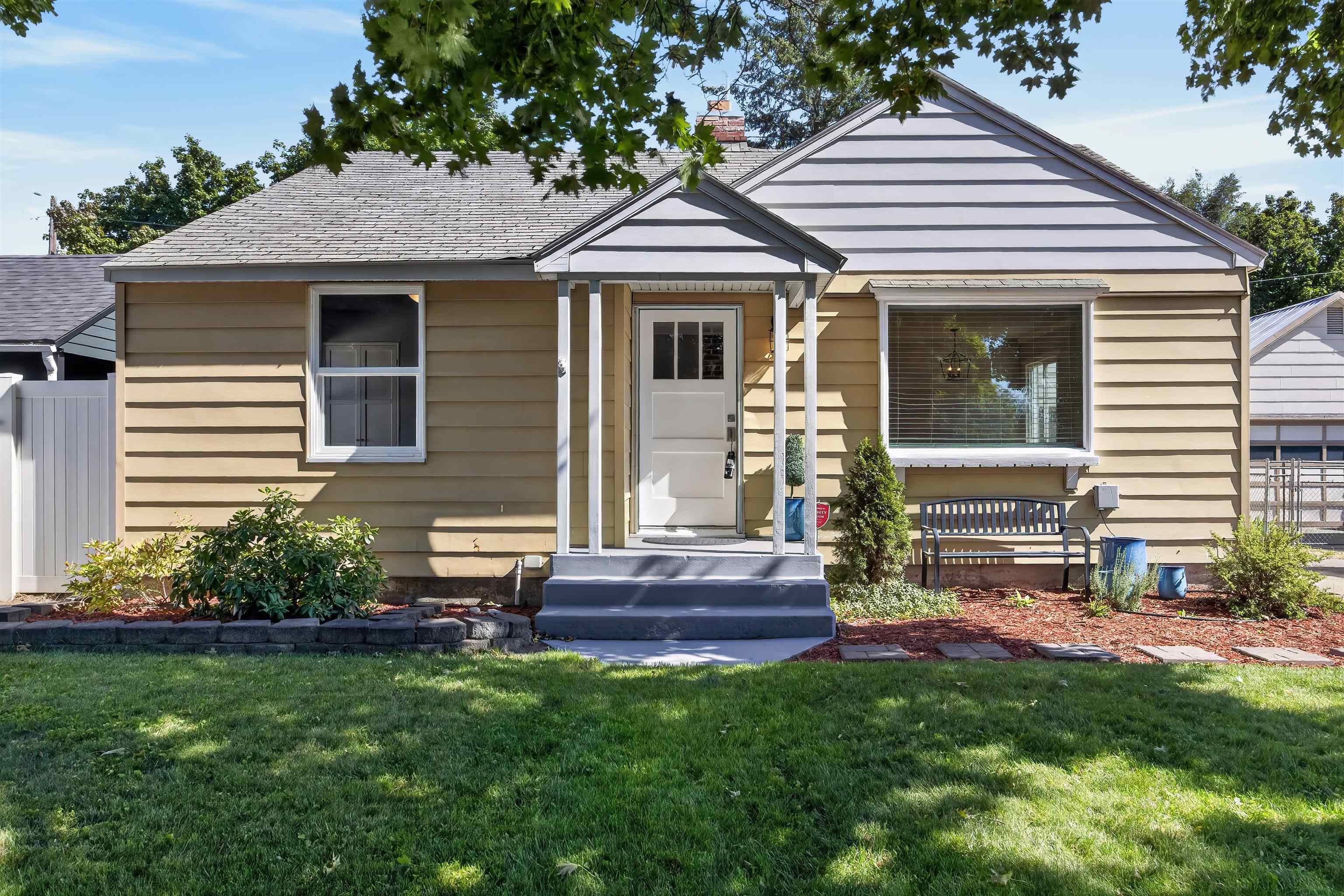 3rd image of 10012 N Andrew St, Spokane, WA 99218 | MLS# 202623212