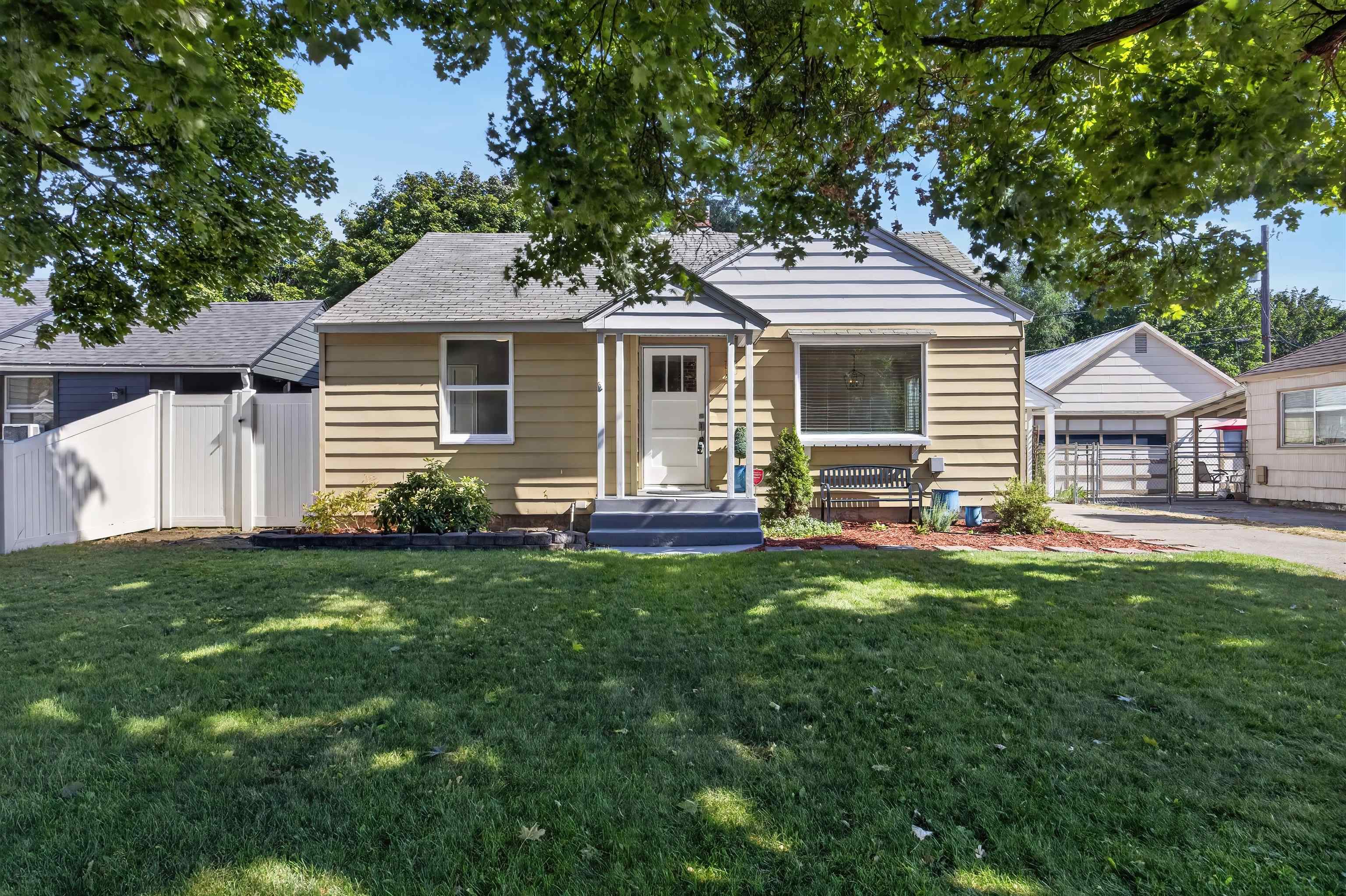 1st image of 10012 N Andrew St, Spokane, WA 99218 | MLS# 202623212