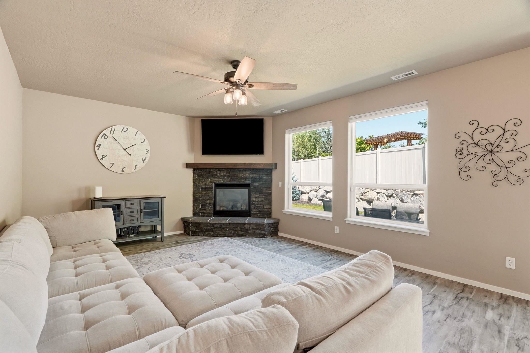 4th image of 1421 S Clara Rd, Spokane, WA 99016 | MLS# 202623214