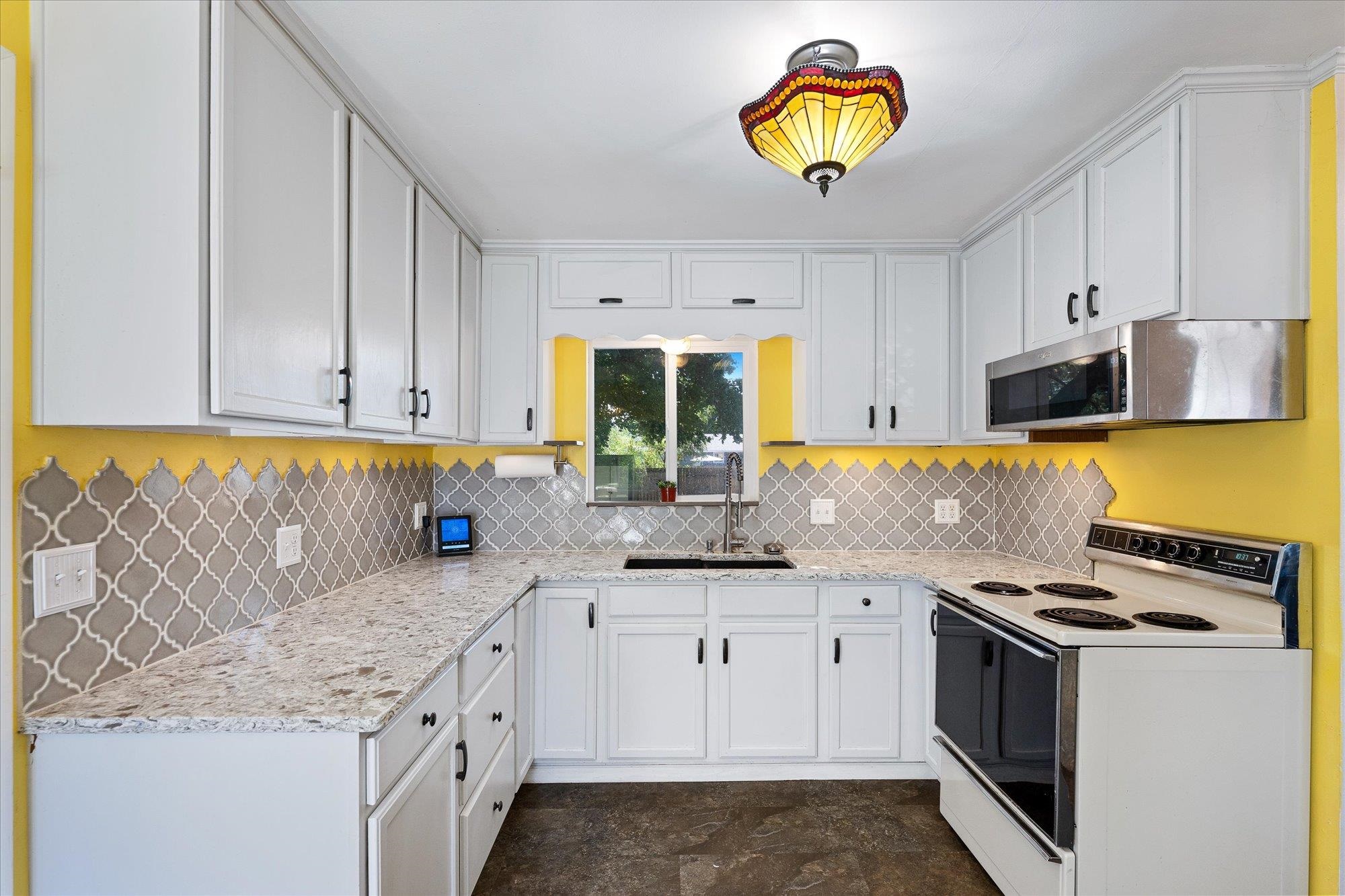 5th image of 408 E Crown Ave, Spokane, WA 99207 | MLS# 202623220