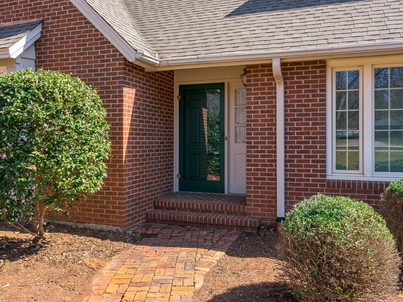 Homes for sale in Spartanburg, SC | 300 Lake Forest Dr, Spartanburg, SC 29307 | MLS# SPN288073