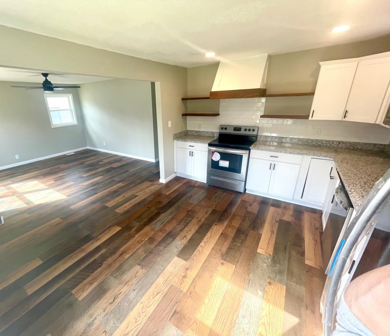 Homes for sale in Spartanburg, SC | 200 S Cleveland Park Dr, Spartanburg, SC 29303 | MLS# SPN288776