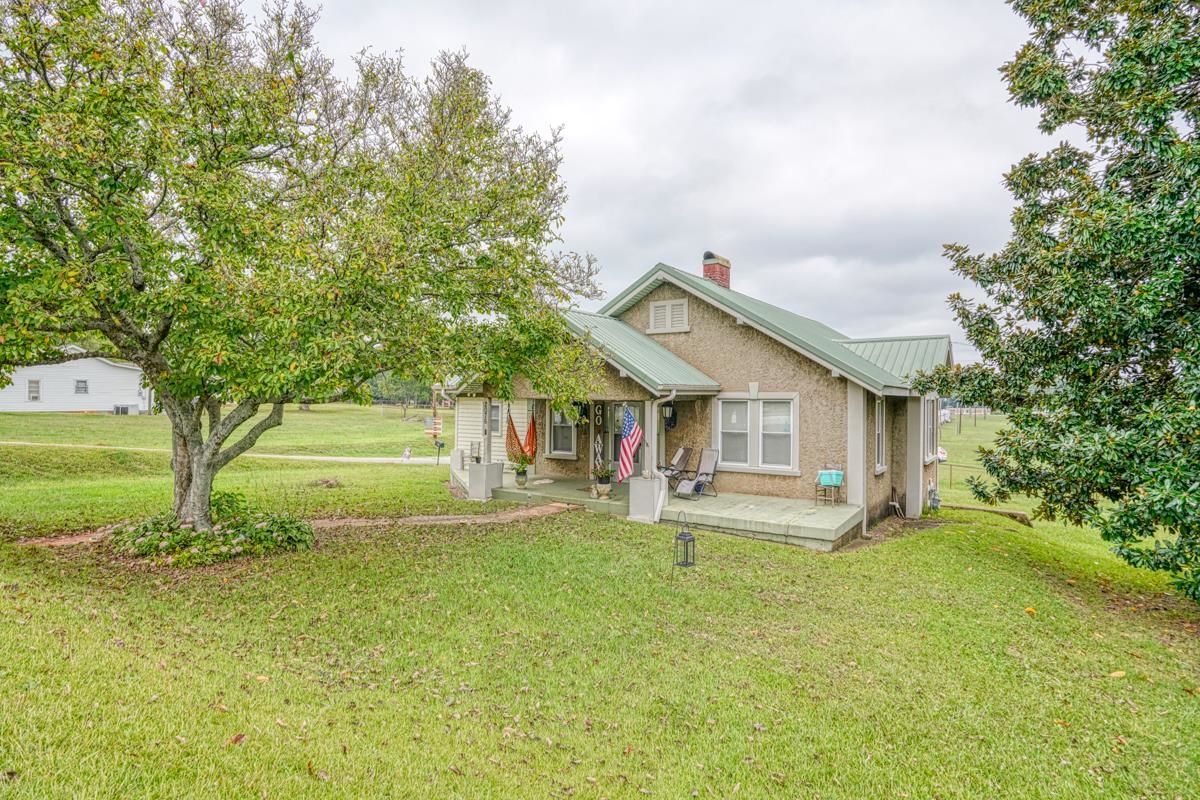 Homes for sale in Spartanburg, SC | 220 Floyd Rd, Spartanburg, SC 29303 | MLS# SPN316110