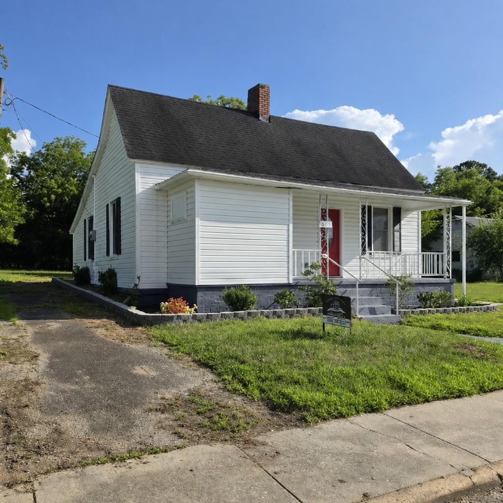 2nd image of 215 Washington St, Clinton, SC 29325 | MLS# SPN319009