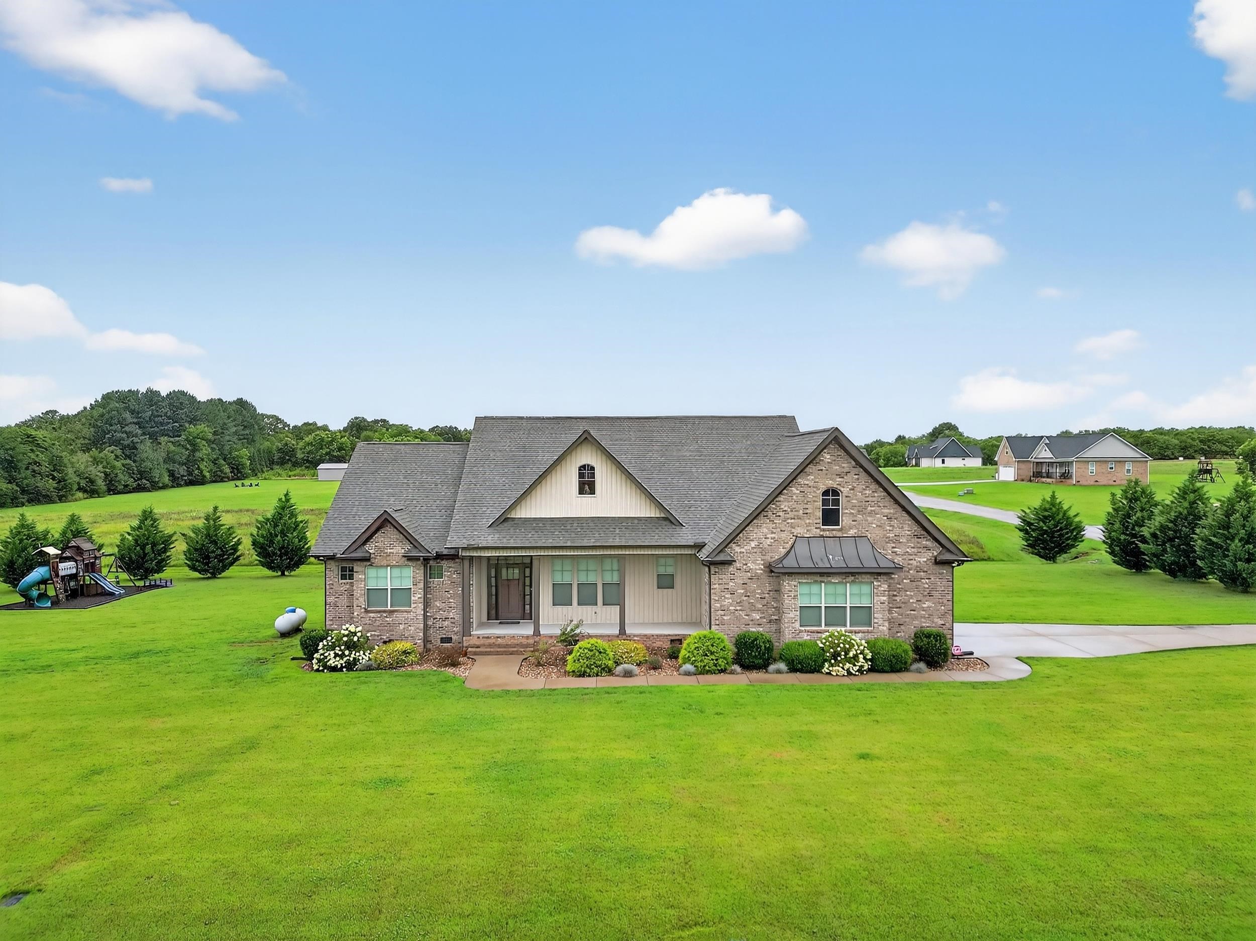 Homes for sale in Cowpens, SC | 649 Sunny Slope Dr, Cowpens, SC 29330 | MLS# SPN321824