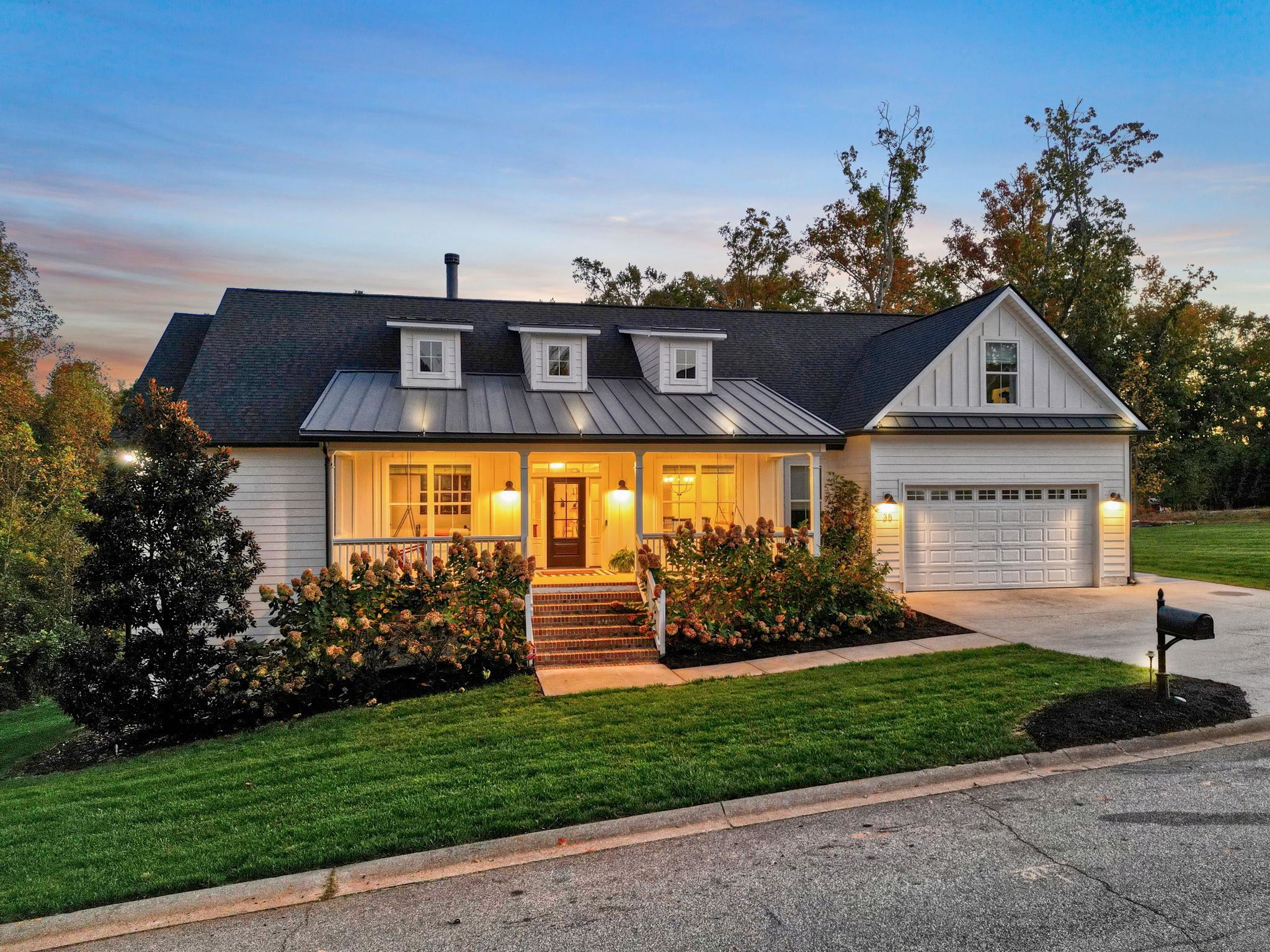 Homes for sale in Greer, SC | 35 Blue Gill Dr, Greer, SC 29651 | MLS# SPN323096