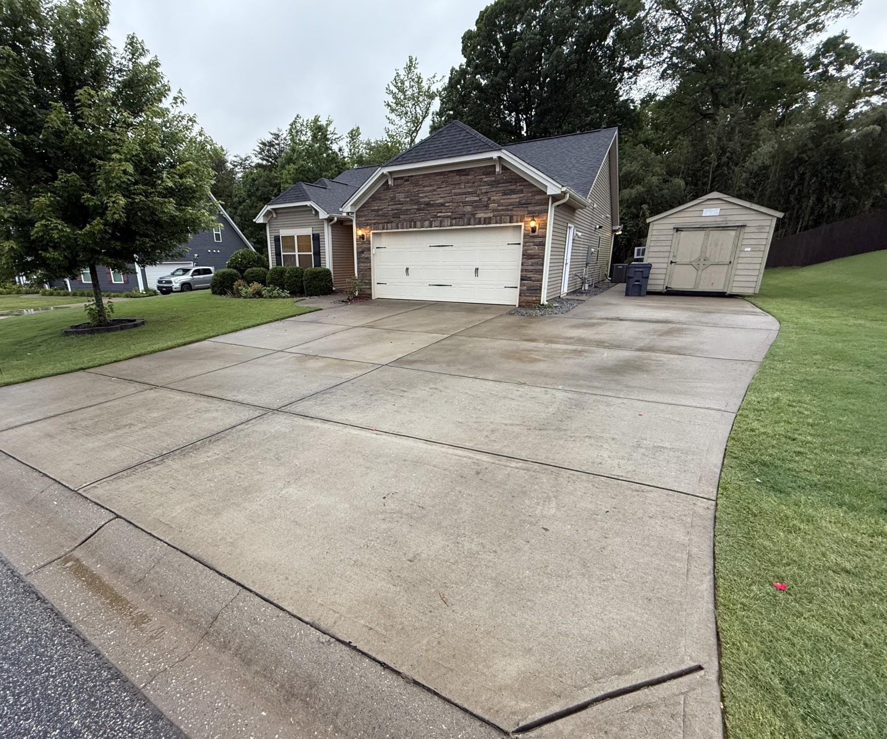 Homes for sale in Lyman, SC | 118 W Pyrenees Dr, Lyman, SC 29365 | MLS# SPN323939